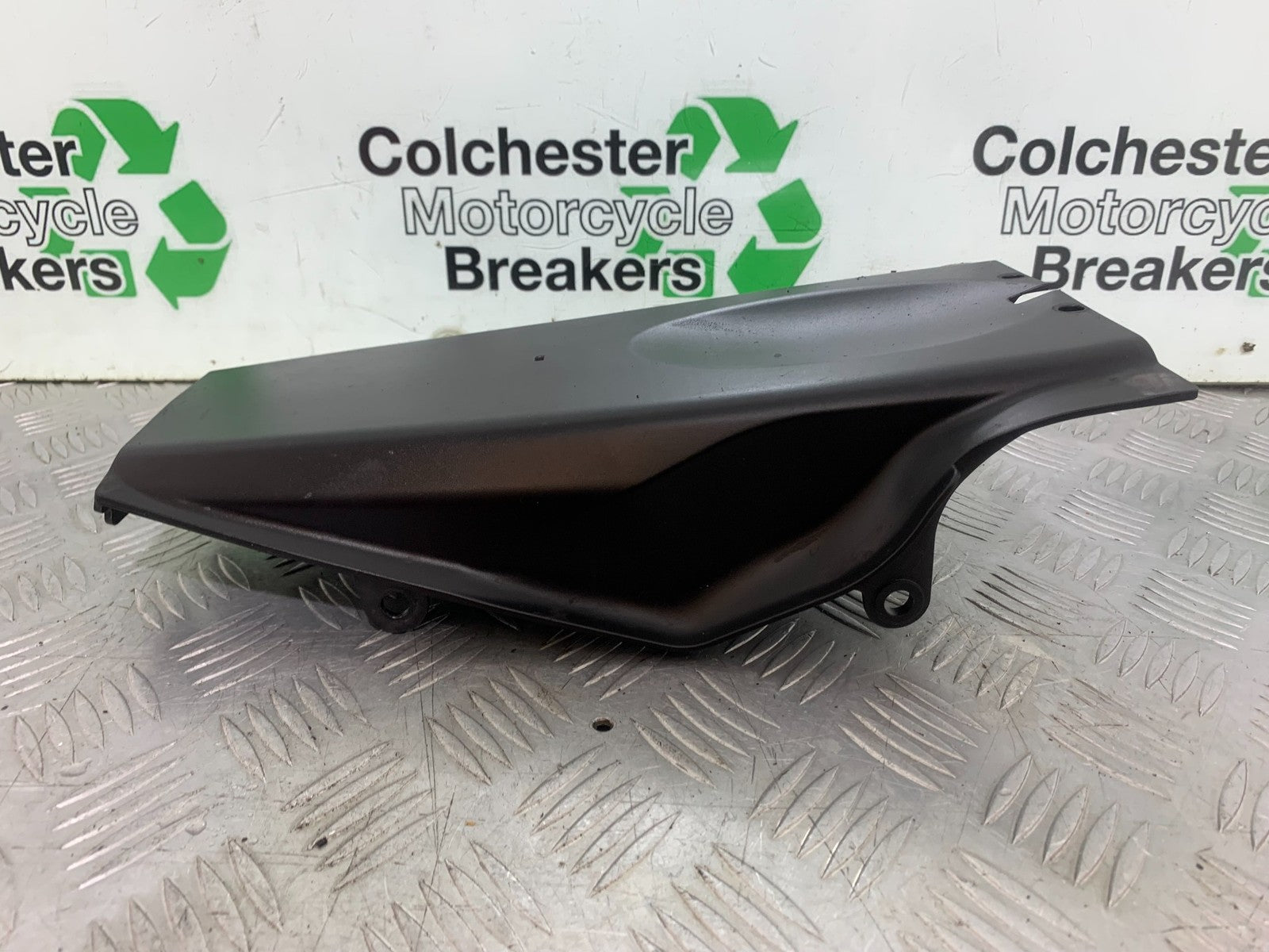 KTM 690 DUKE R LC4 REAR UNDERTRAY YEAR 2012-2015  (CMB1180)