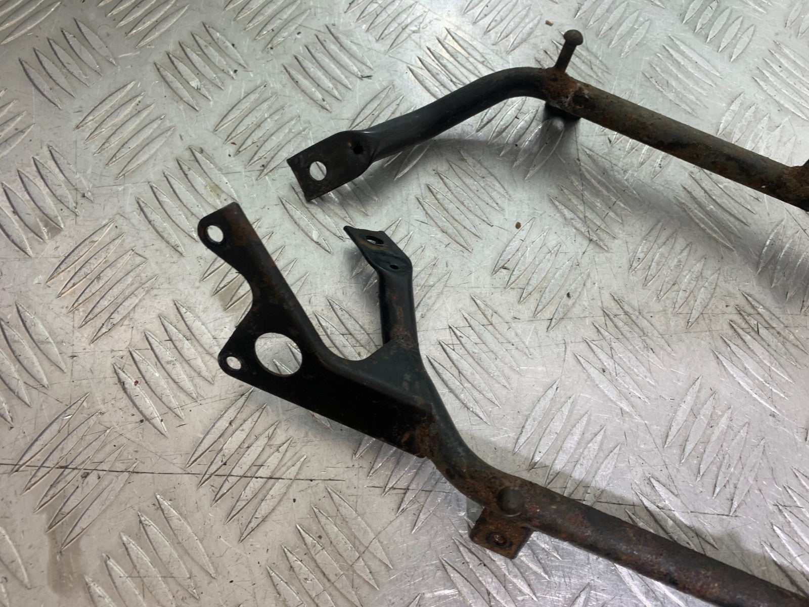SUZUKI RF900 RF 900 FRAME RAILS  YEAR 1994-1999 CMB1326