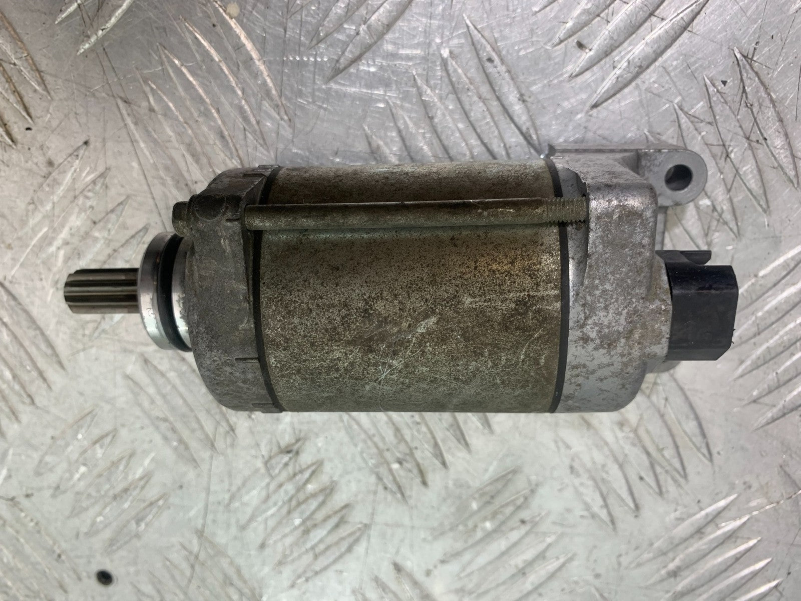 HONDA CBR1000 rr FIREBLADE STARTER MOTOR   2012-2016 (CMB1280)