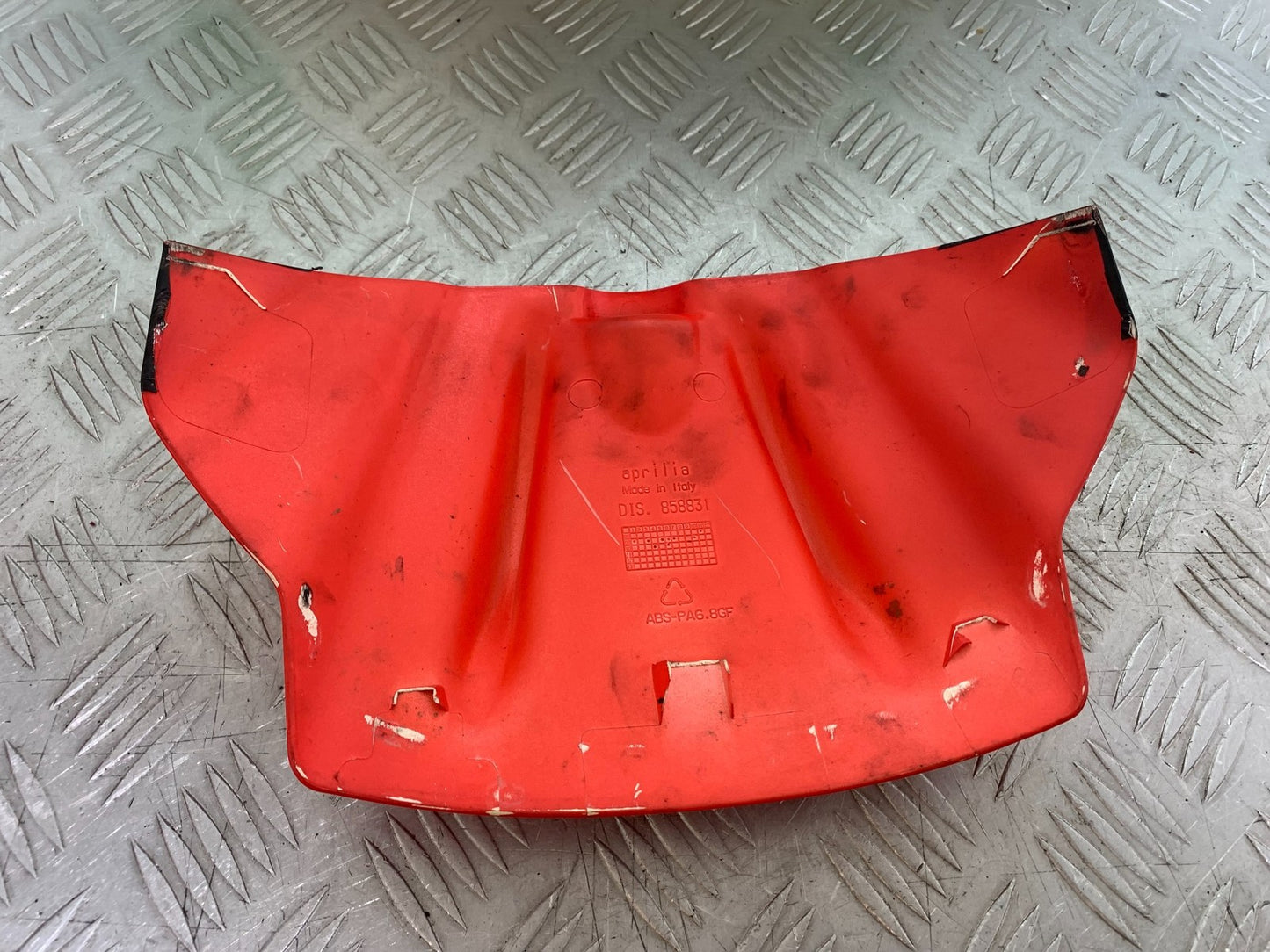 APRILIA RSV4 FACTORY FRONT TANK PANEL (DAMAGED) YEAR 2009-2012 (CMB1224)