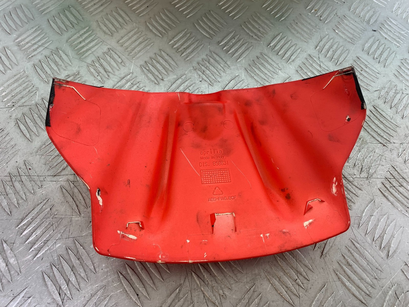 APRILIA RSV4 FACTORY FRONT TANK PANEL (DAMAGED) YEAR 2009-2012 (CMB1224)