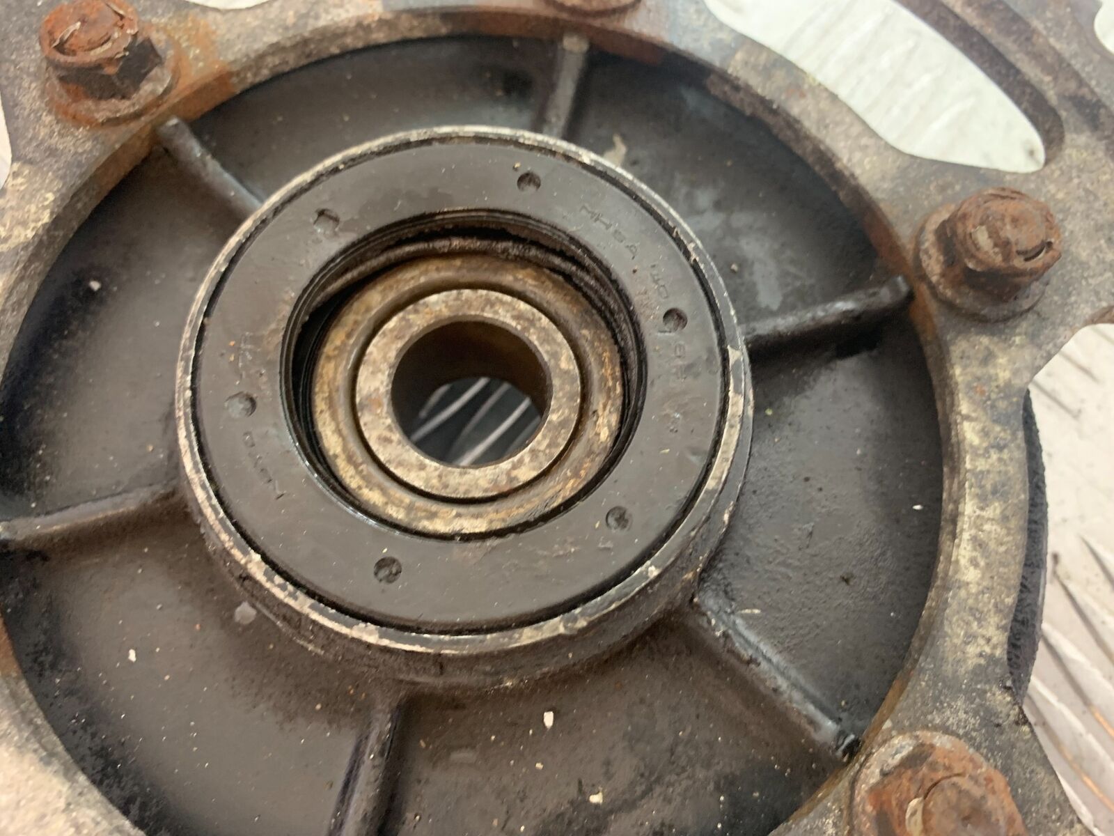 YAMAHA YZF600 YZF 600 THUNDERCAT SPROCKET CARRIER 1996-2003 (CMB1134)