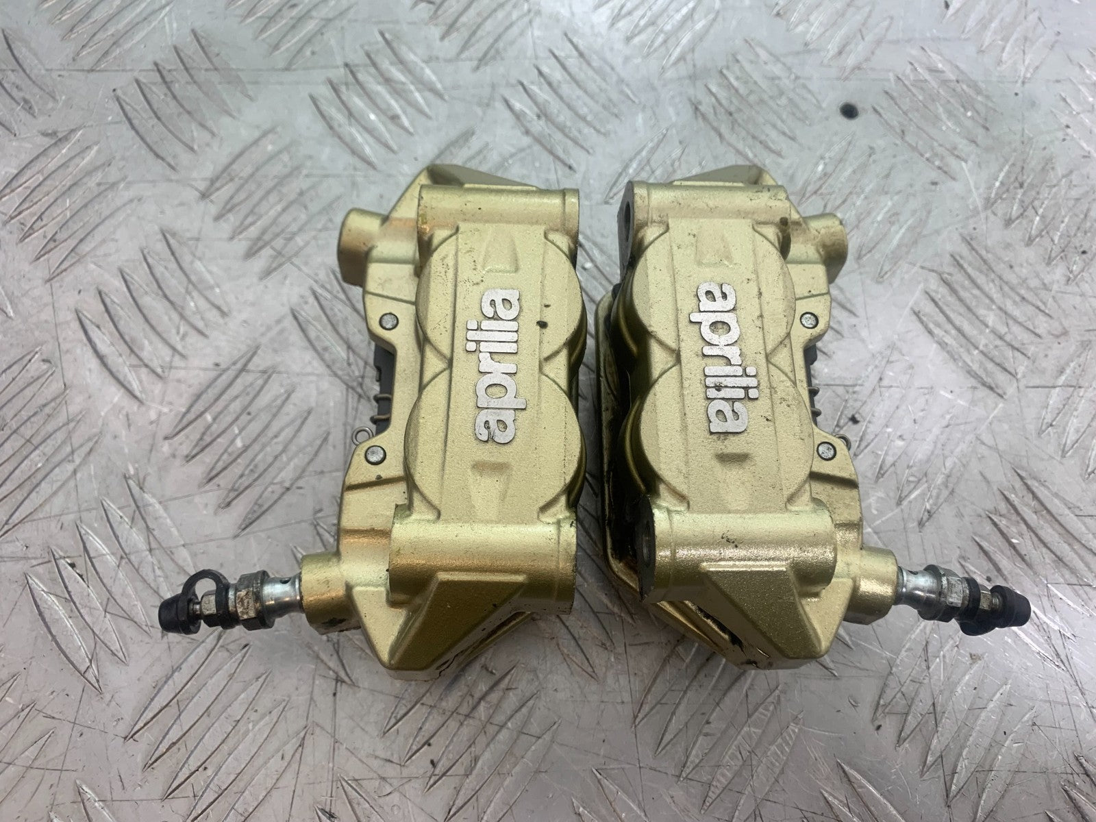 APRILIA SL750 SL 750 SHIVER FRONT BRAKE CALIPERS  YEAR 2008-2016 (CMB1242)