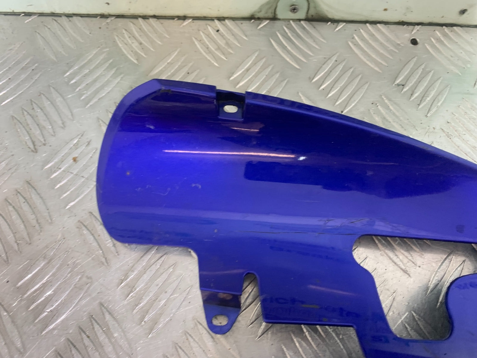 YAMAHA YZF R1 UNDERTRAY YEAR 2004-2006 (CMB1155)