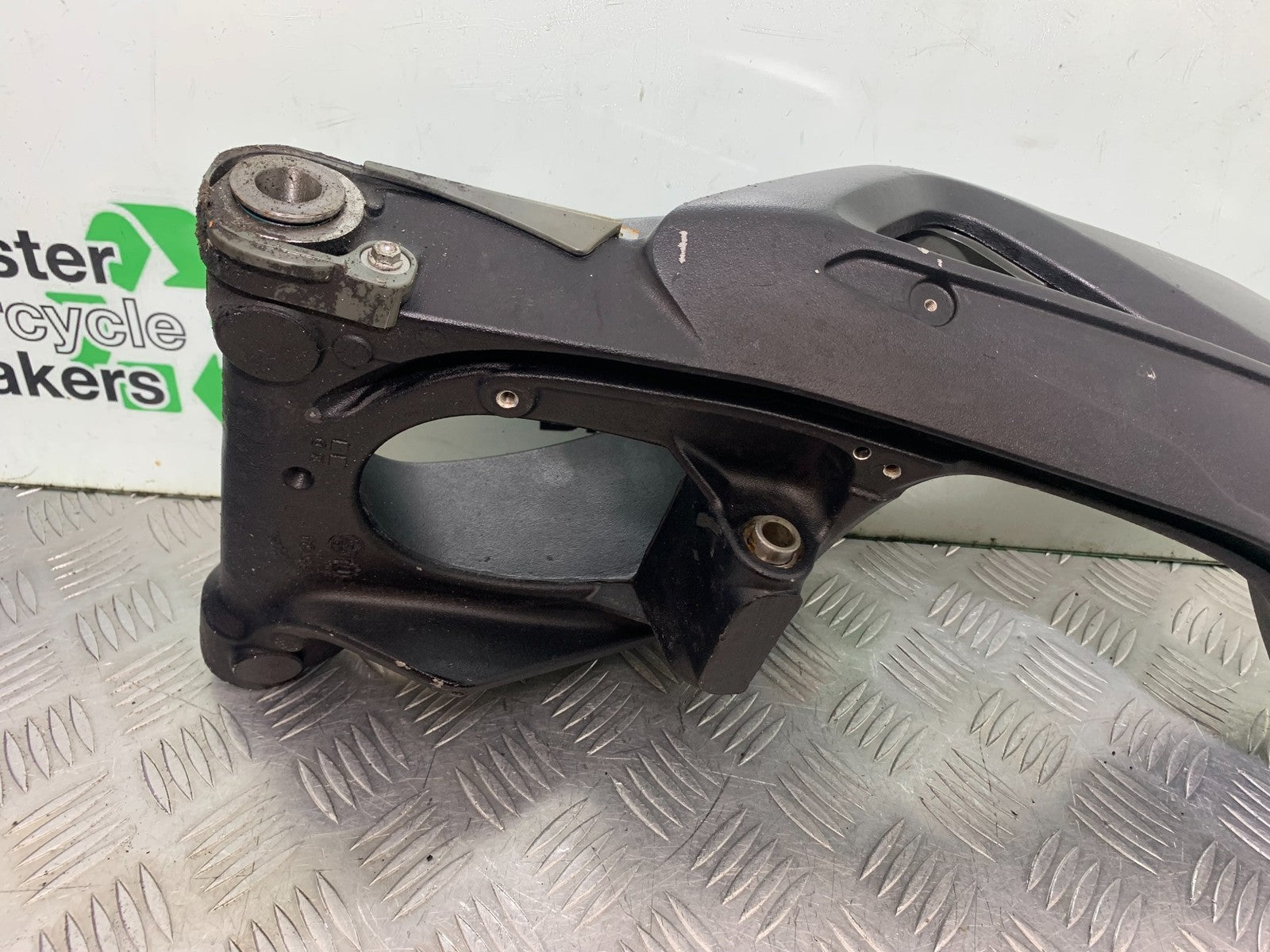 MV AGUSTA 800 F3 SWINGARM  YEAR 2017-2019 (CMB1227)