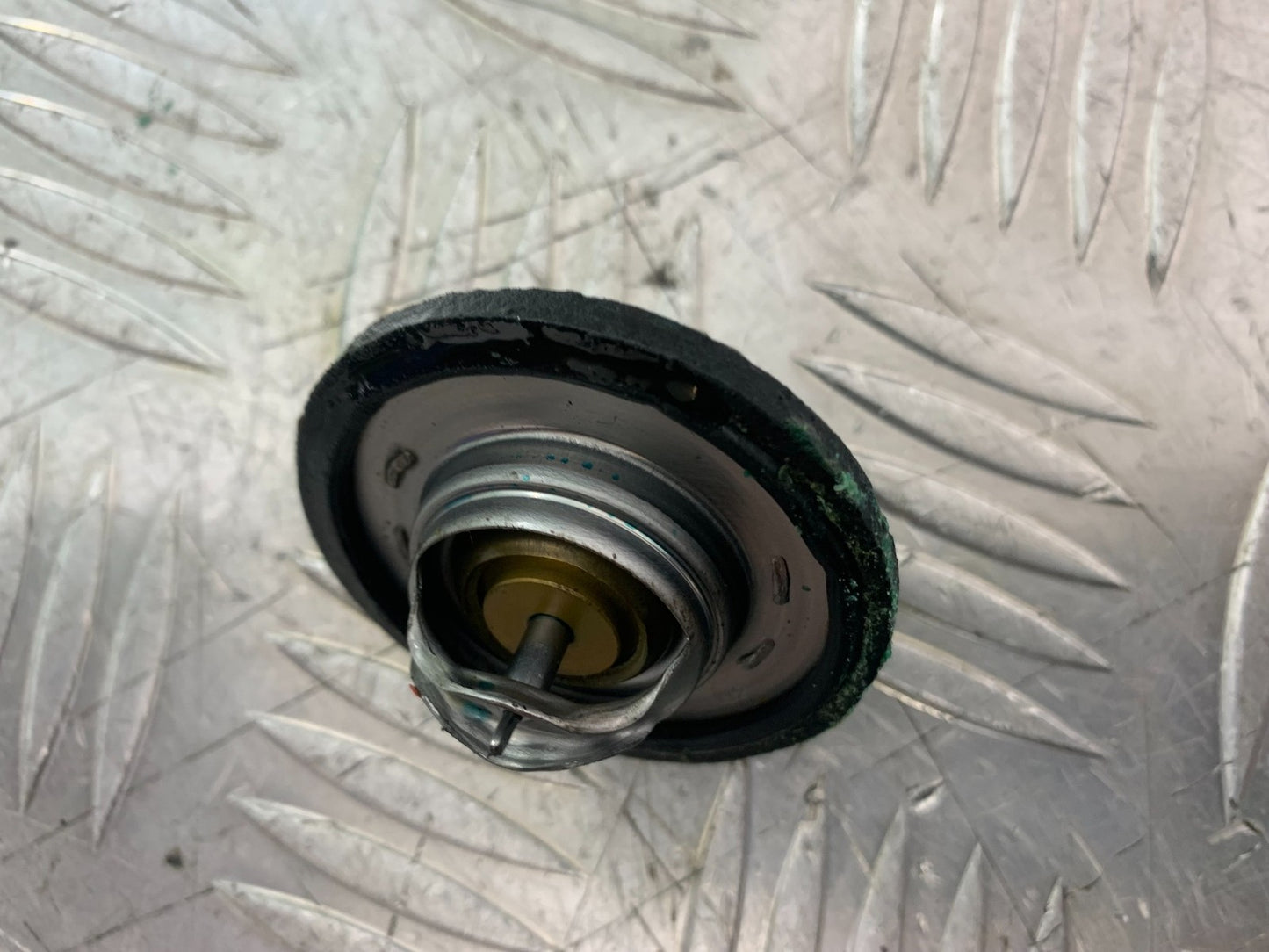 TRIUMPH 675 STREET TRIPLE R THERMOSTAT   YEAR 2012 (CMB1221)