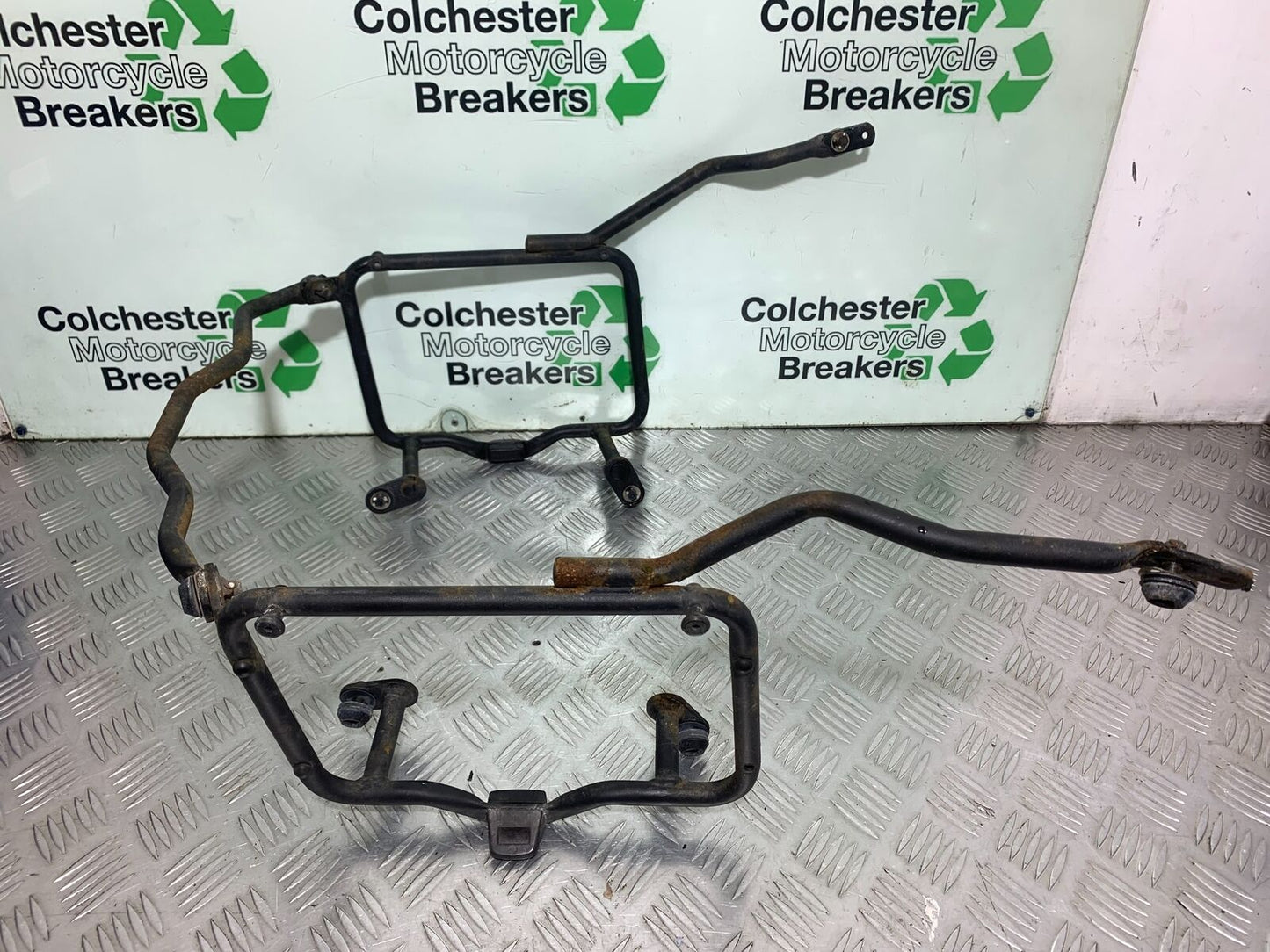 TRIUMPH TIGER 800 PANNIER RAILS  YEAR 2011-2014 (CMB1113)