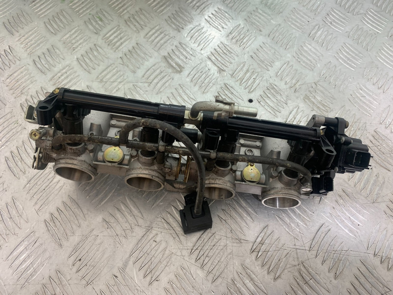 SUZUKI GSR600 GSR 600 THROTTLE BODIES    2006-2010 (CMB1177)