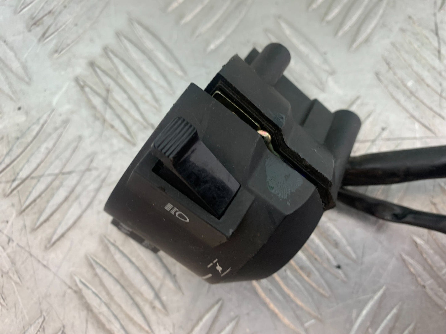 PIONEER NEVADA XF125 LEFT SWITCH GEAR   YEAR 2009 (CMB1214)