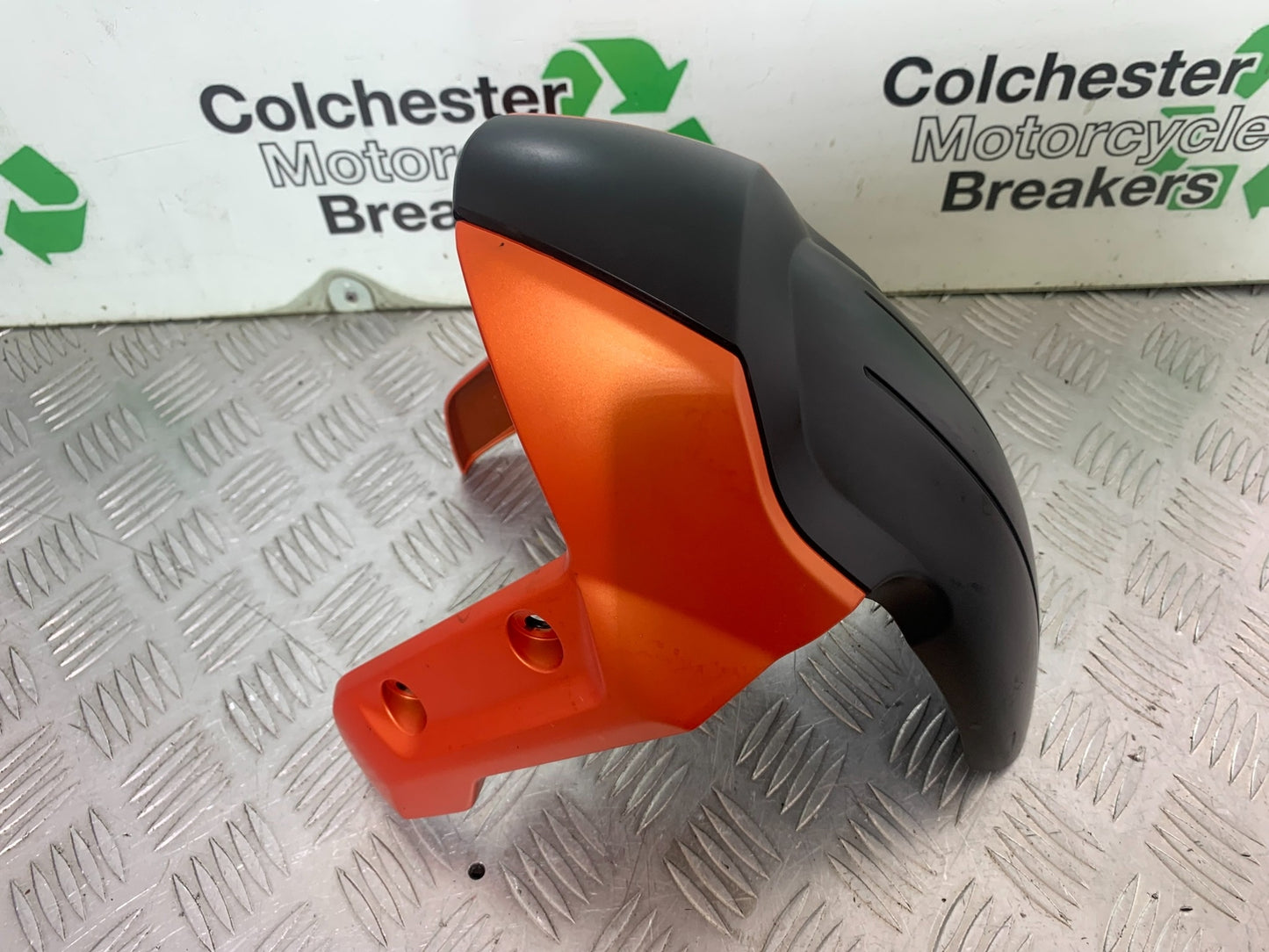TRIUMPH TRIDENT 660 FRONT MUDGUARD  YEAR 2021-2024 (CMB1148)