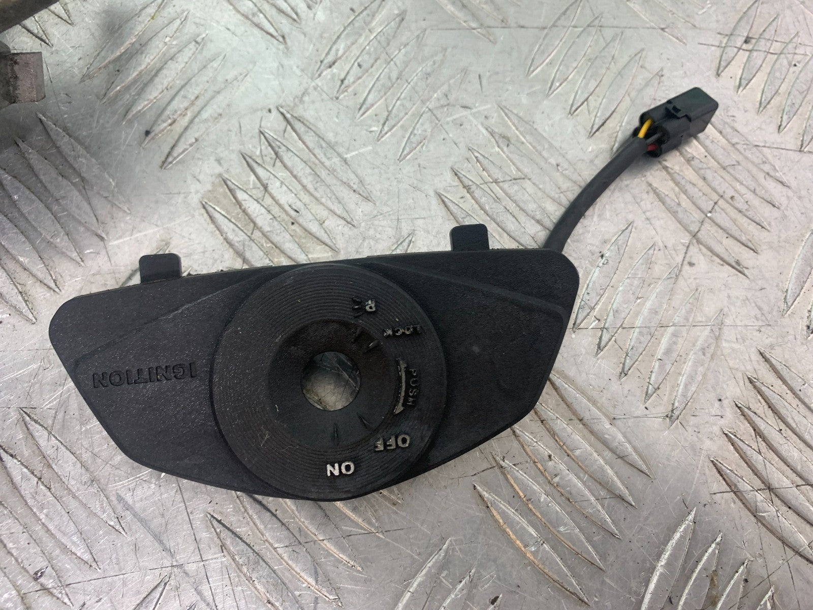 SUZUKI GSR600 GSR 600 ECU LOCKS KEYS   2006-2010 (CMB1177)