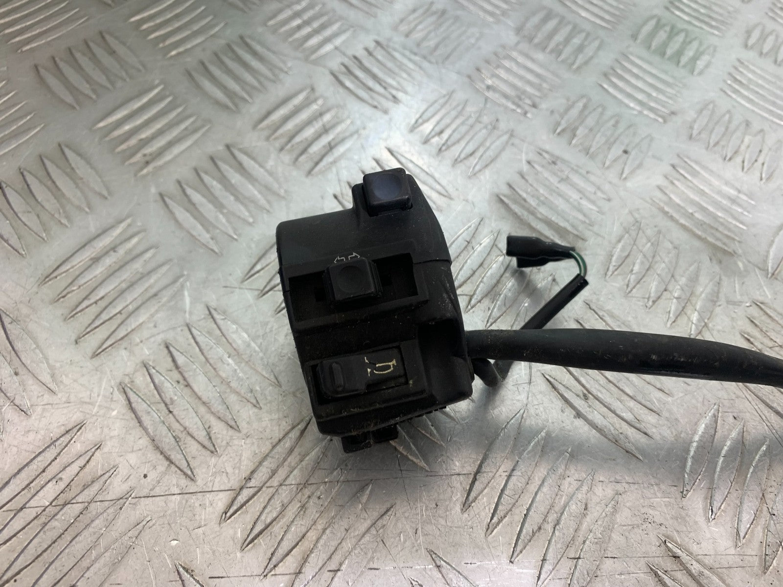 HONDA CBF125 CBF 125 LEFT SWITCH GEAR   YEAR 2009-14 (CMB1182)