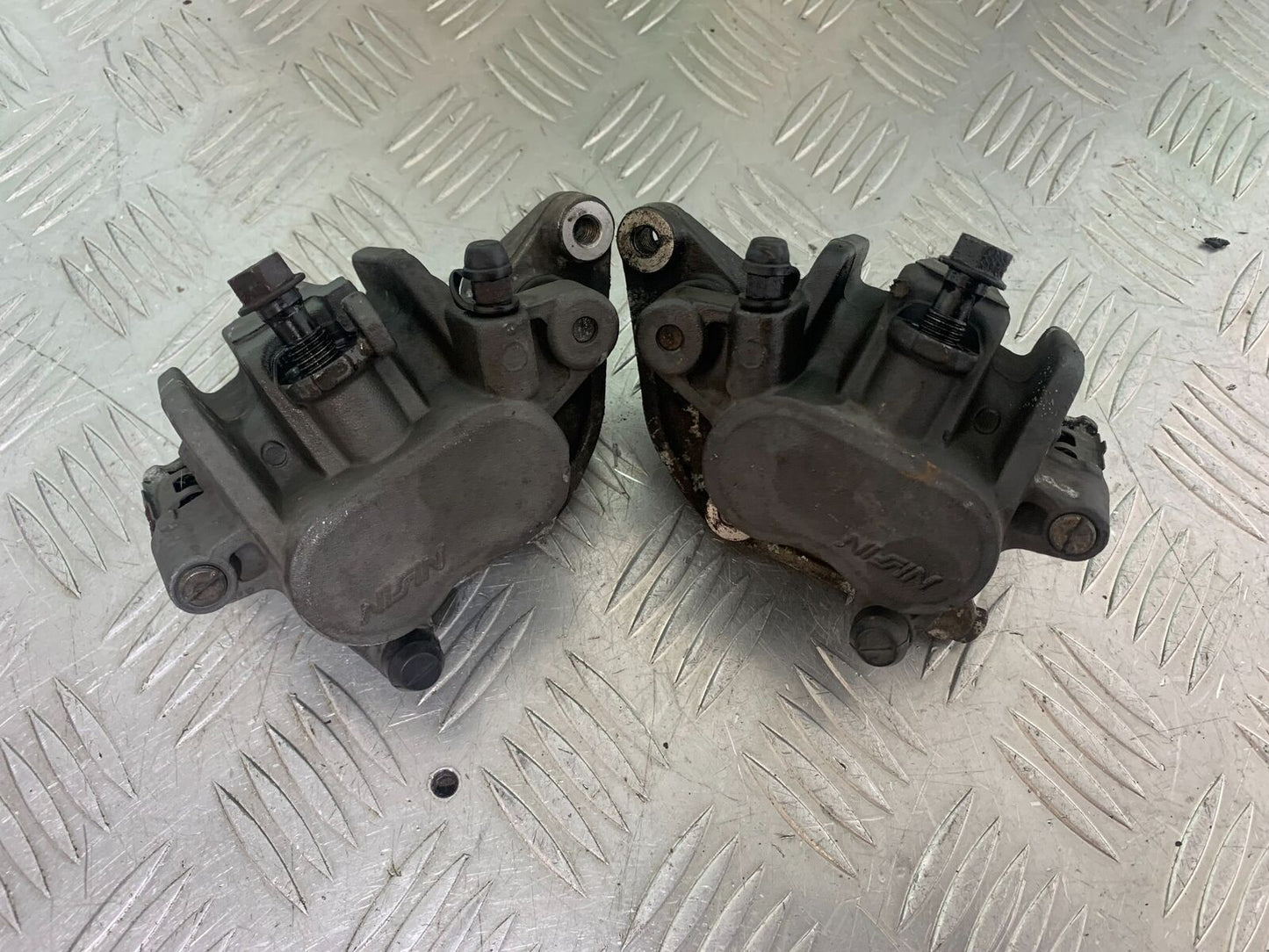 HONDA CB600 CB 600 HORNET FRONT BRAKE CALIPERS    YEAR 1998 -2002 (CMB1126)