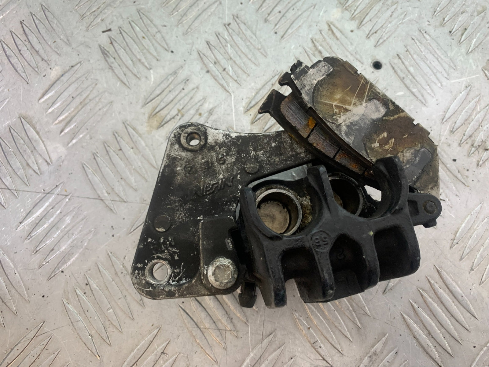 HONDA VFR750 VFR 750 REAR CALIPER   YEAR 1994-1997 (CMB1156)
