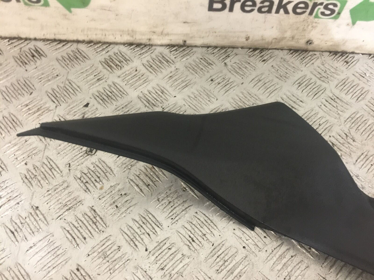 KAWASAKI Z750 Z 750 LEFT SIDE INFILL   YEAR 2009-2012 (STOCK 810)