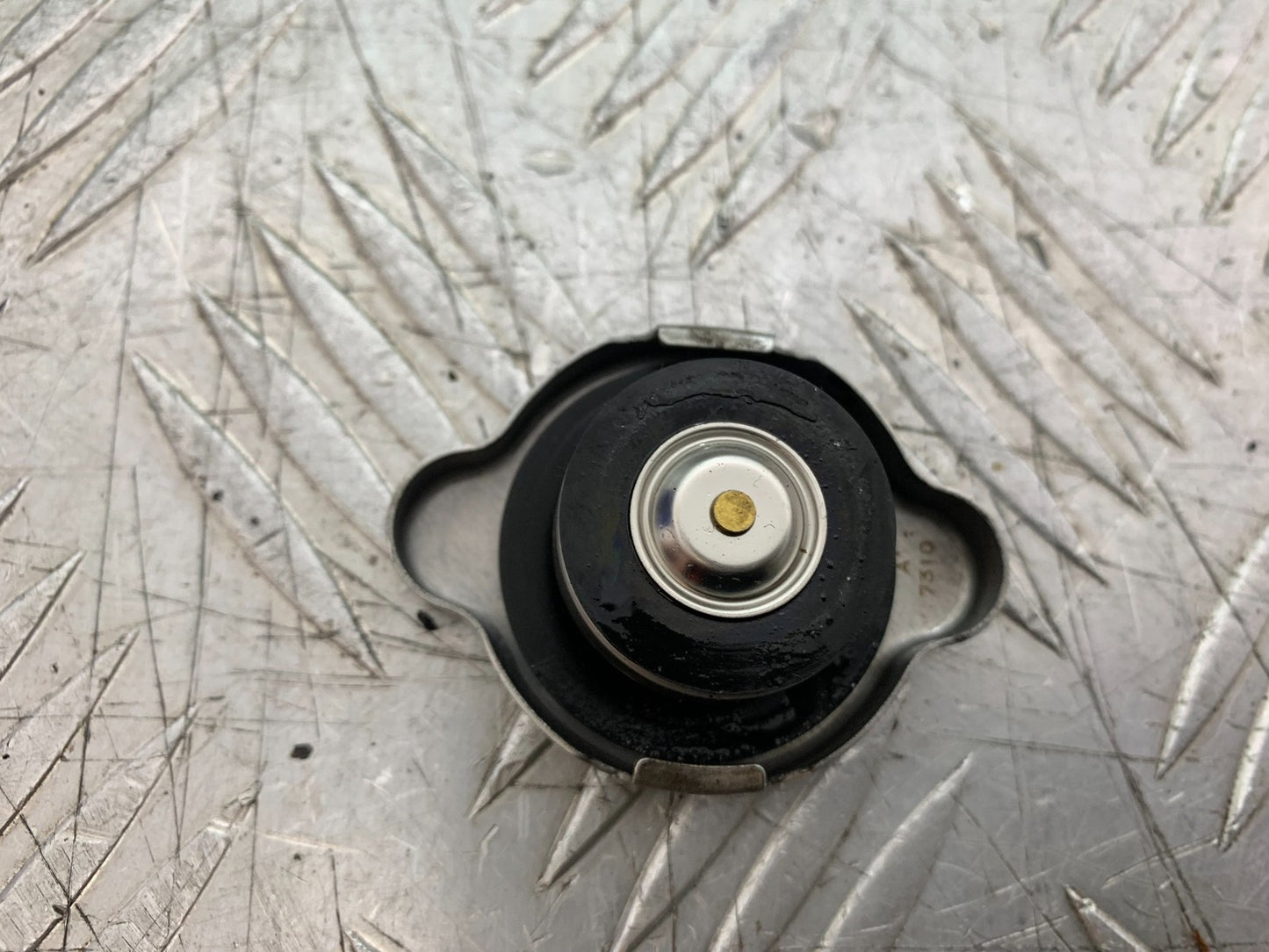 HONDA CB650F CB 650 FA-E RADIATOR CAP  YEAR 2014-2017 (CMB1226)
