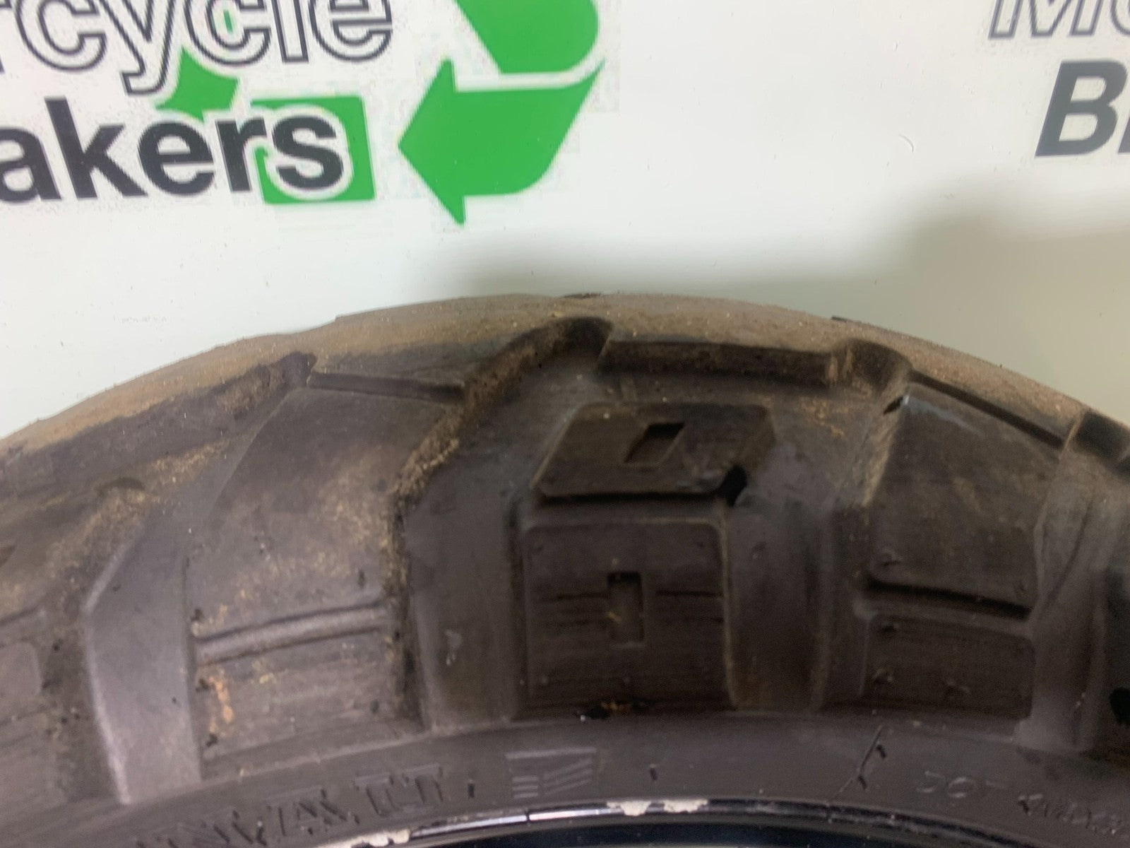 BMW R1200 R 1200 GS REAR WHEL (WITH GOOD TYRE)  YEAR 2013-2016 (CMB1257)