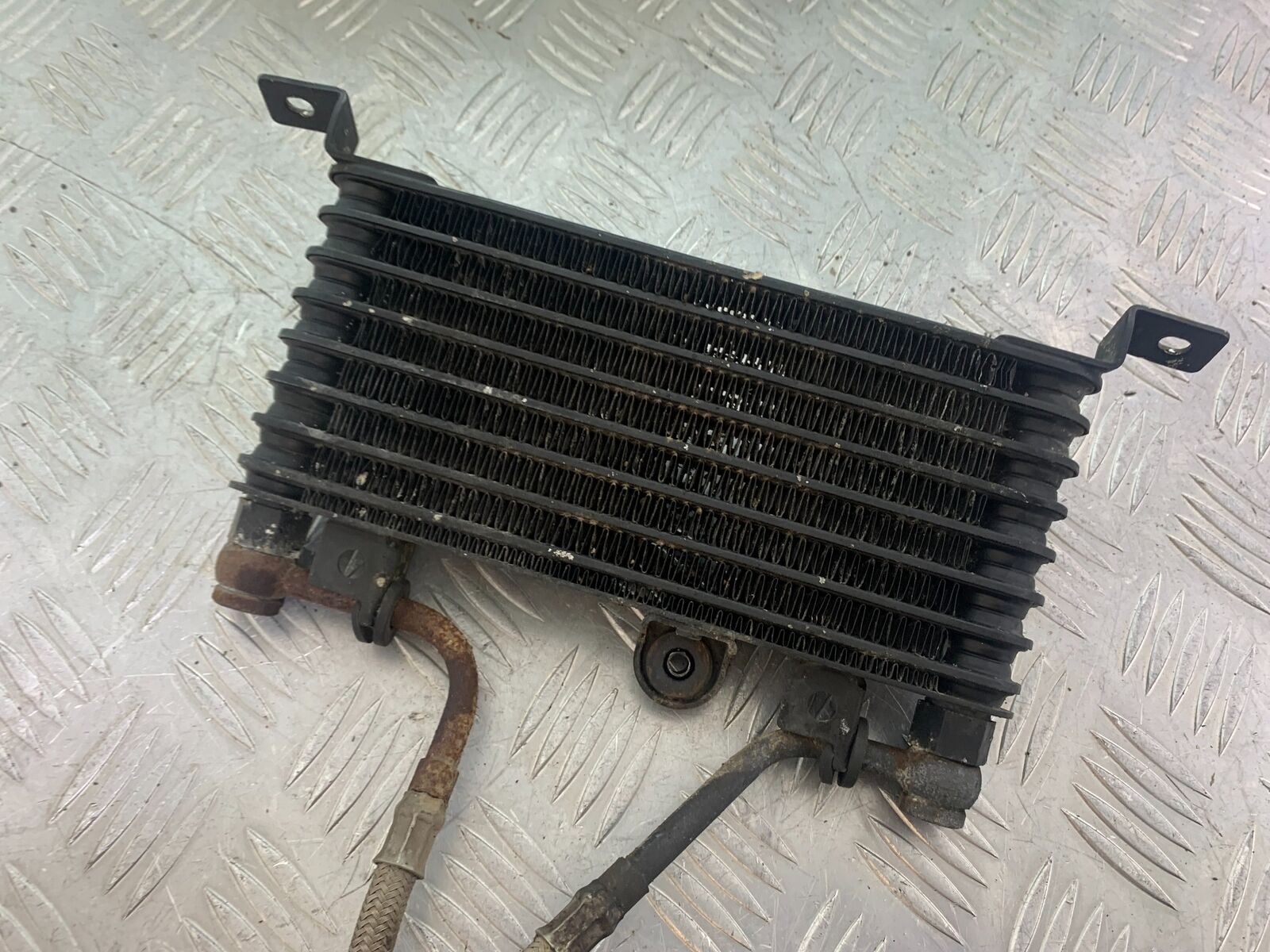 TRIUMPH 955i SPRINT ST OIL COOLER AND LINES  YEAR 1999-2004 (CMB1124)