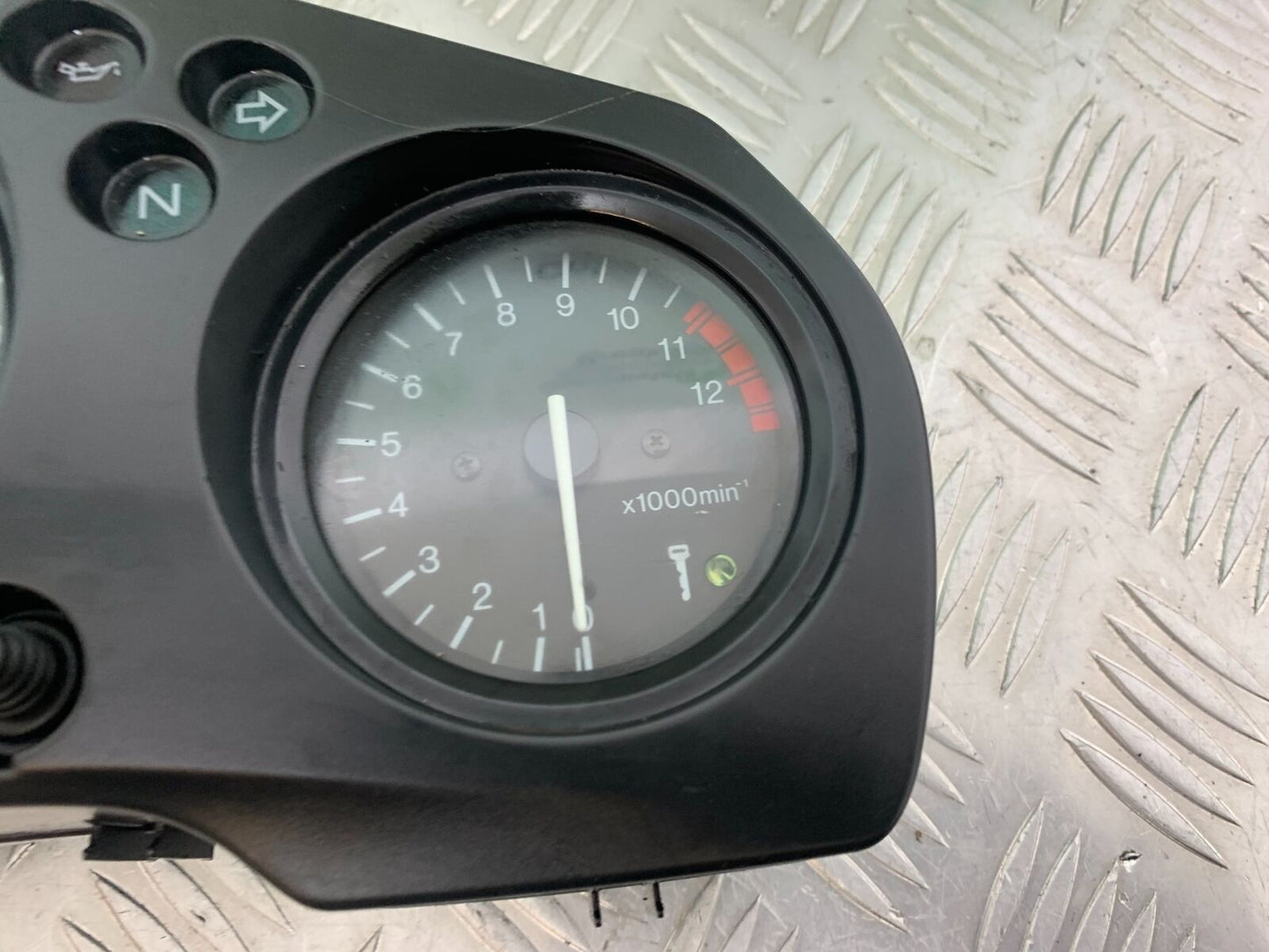 HONDA CBR1100 BLACKBIRD CLOCKS SPEEDO DASH    YEAR 1999-2005 (CMB1103)