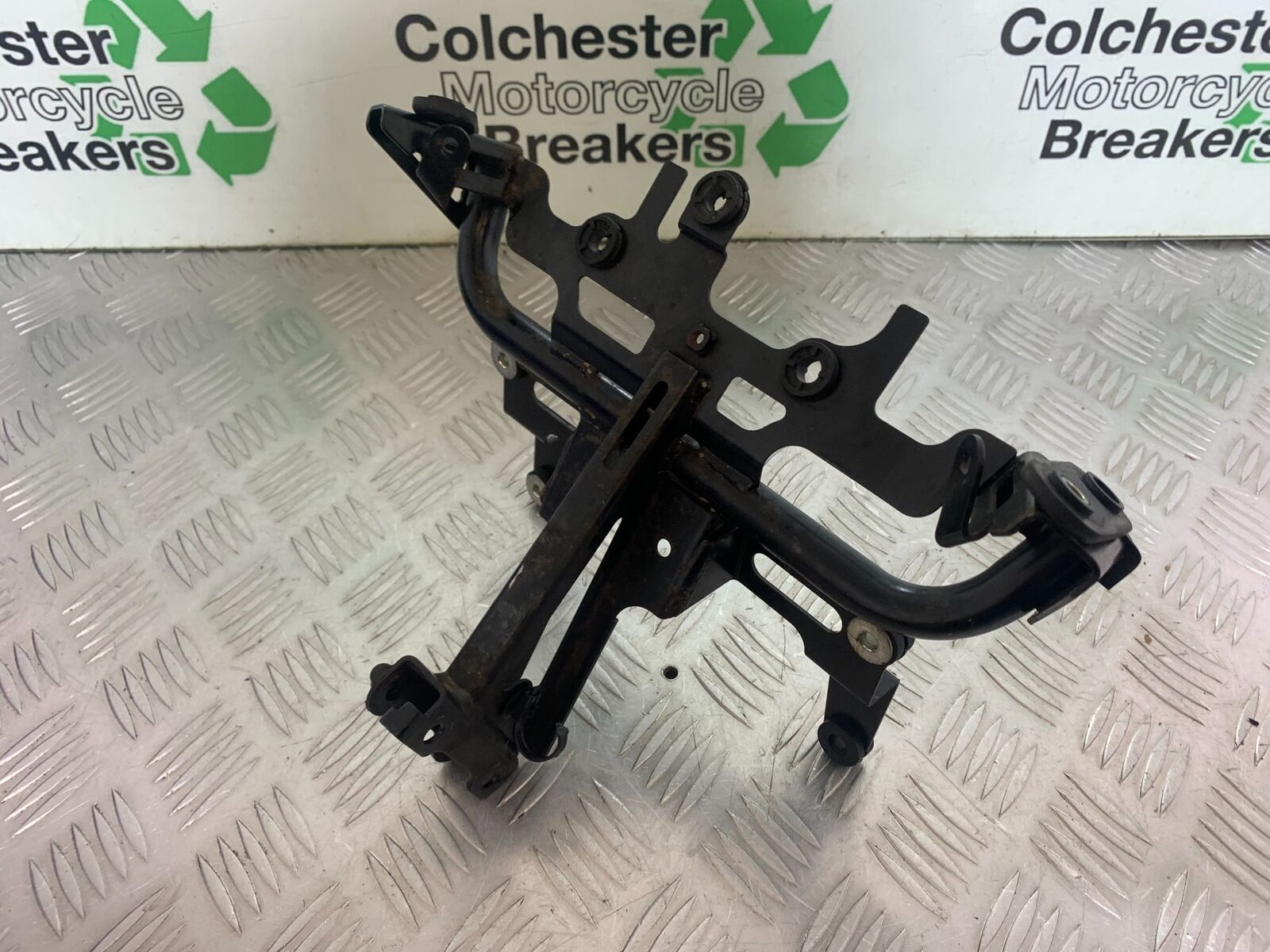 YAMAHA XJ6 XJ6-S FAIRING BRACKET   YEAR 2009-2015  (CMB1070)