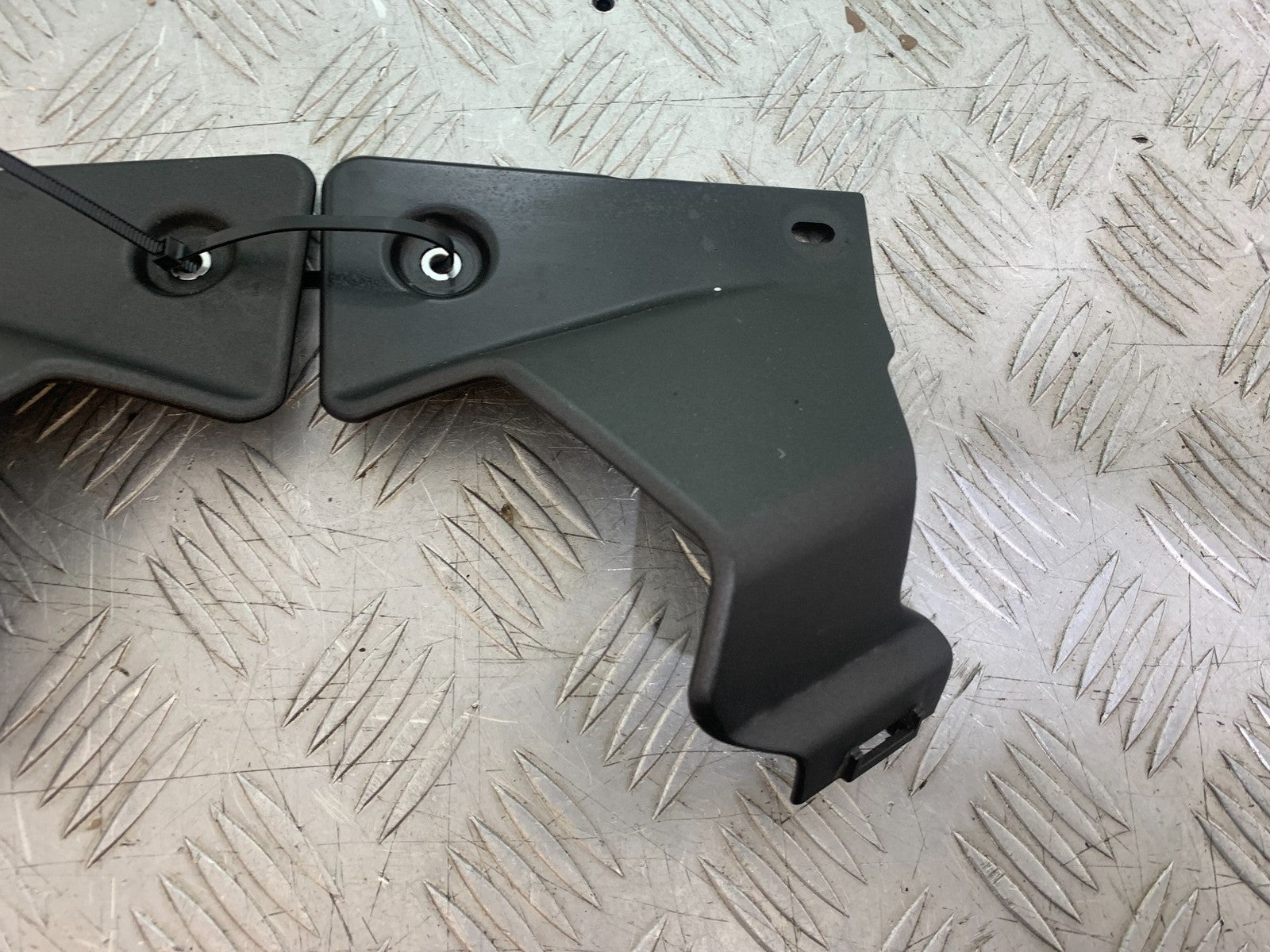 YAMAHA XVS 1300 MIDNIGHT STAR LEFT AND RIGHT FRAME INFILLS YEAR 2007-16(CMB1200)