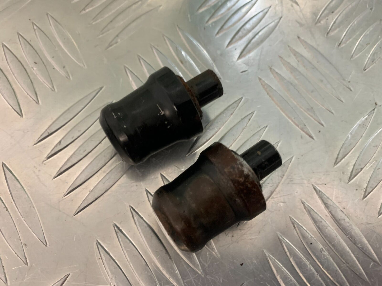 KAWASAKI NINJA 250 SL BAR END WEIGHTS    YEAR 2015-2017 (STOCK 983)