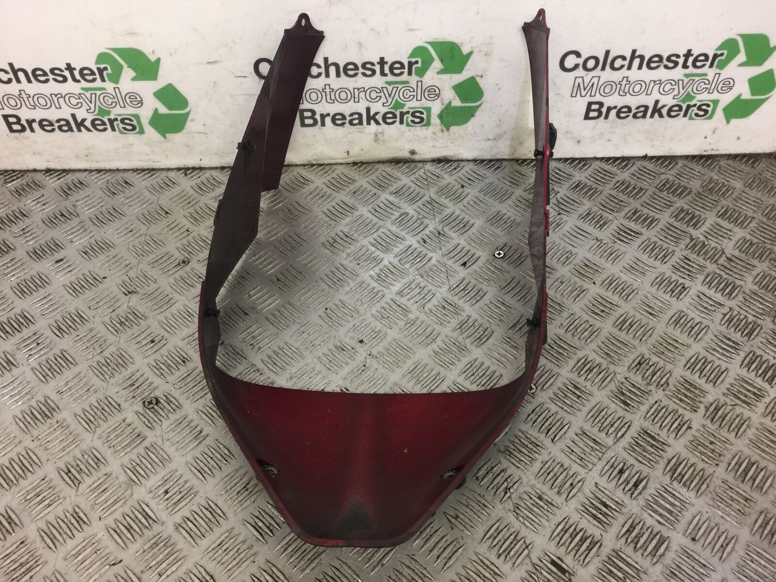 HONDA CBR1100 BLACKBIRD FAIRING V PIECE  YEAR 2000 (STOCK 522)