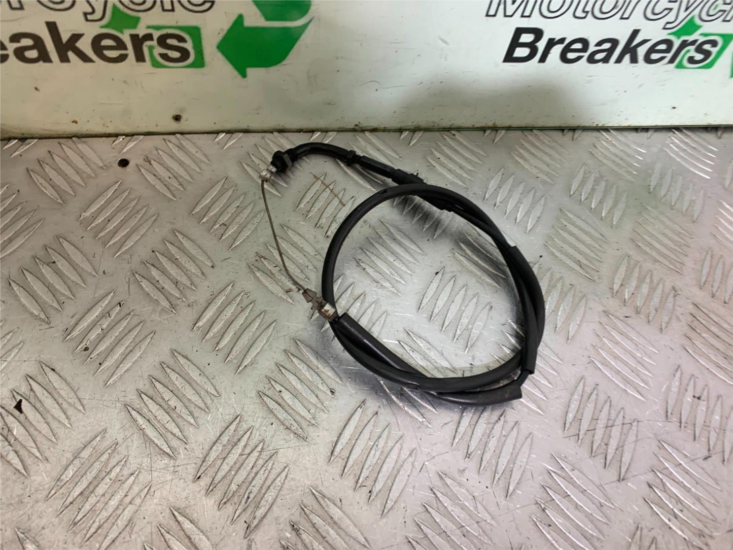 KTM DUKE 125 THROTTLE CABLE  YEAR 2012-2016 (CMB1317)