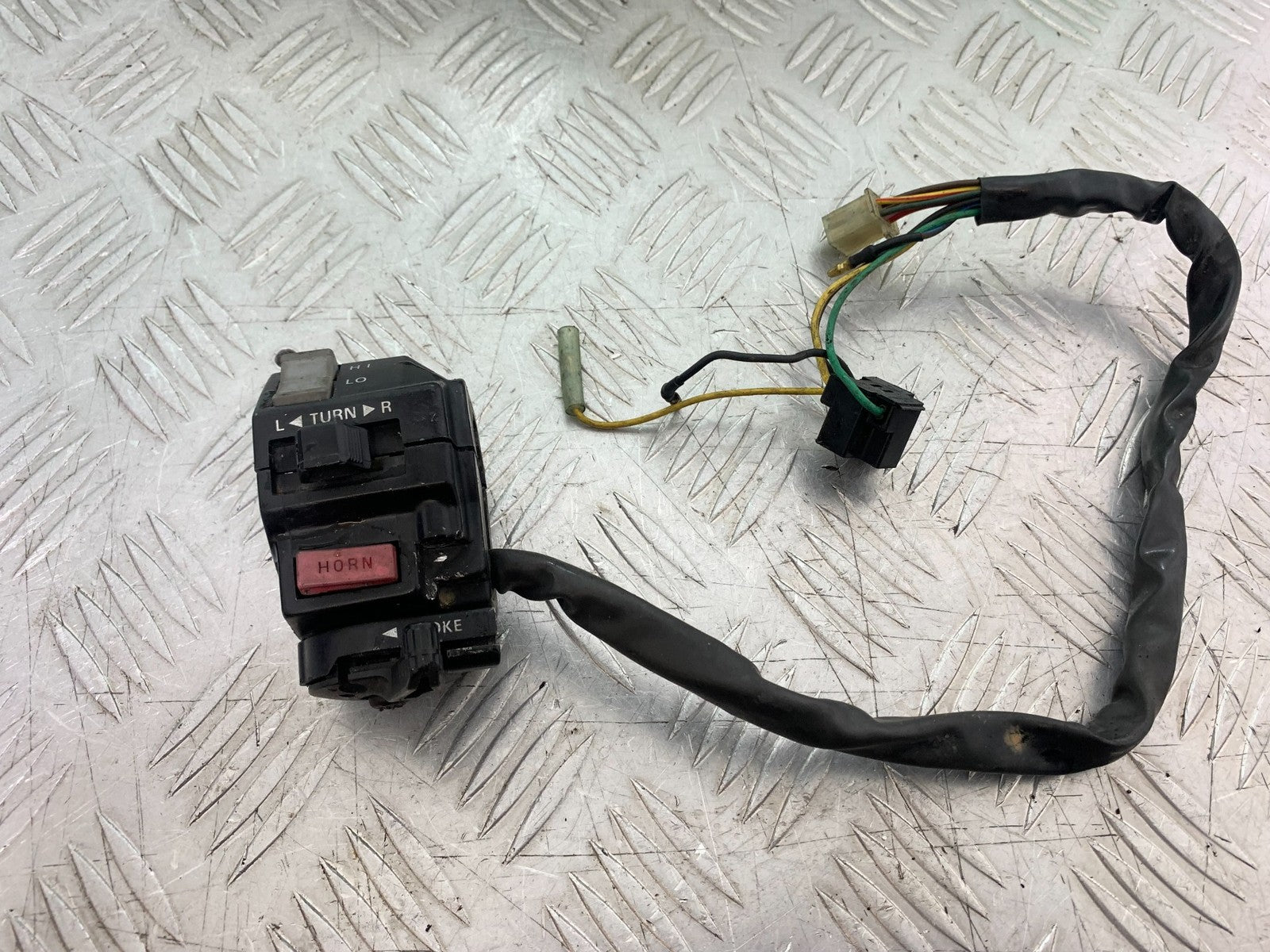 YAMAHA XV1100 XV 1100 VIRAGO LEFT SWITCH GEAR  1990-1999 (CMB1243)