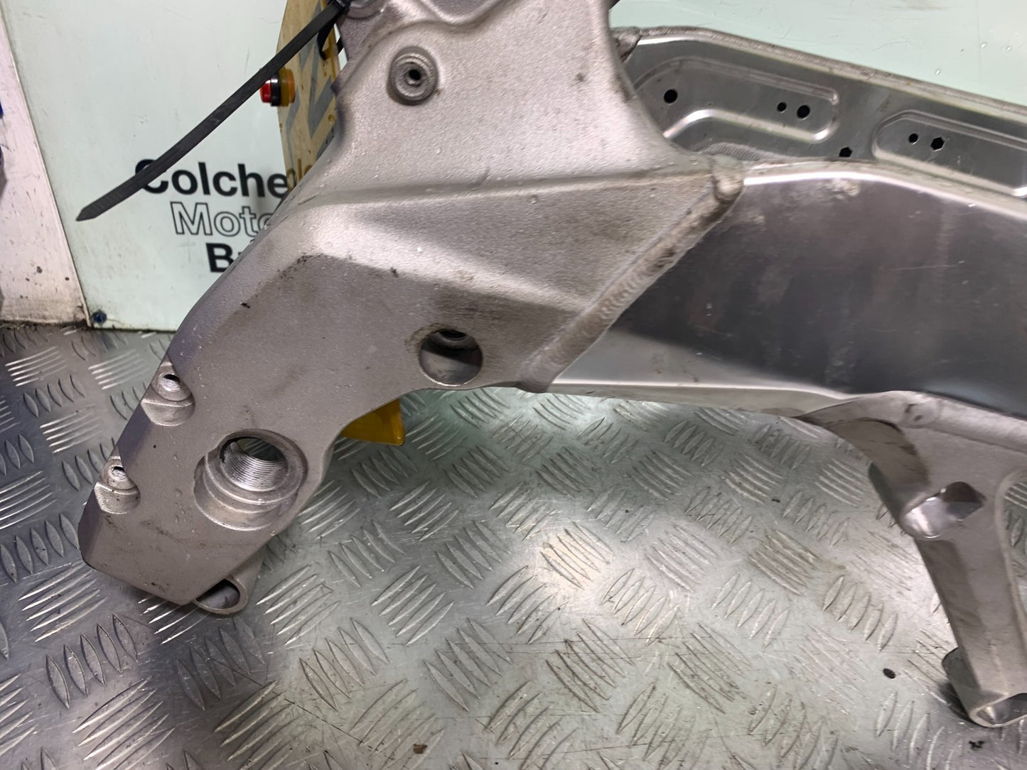APRILIA TUONO 1000 V4 FRAME REG LOG BOOK  YEAR 2013-2014 (CMB1239)