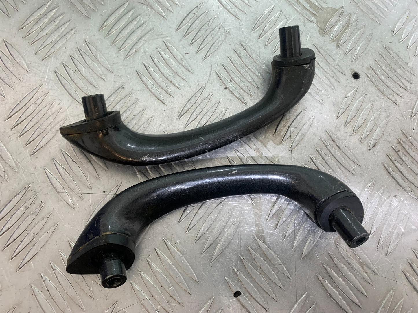 SUZUKI GSF1200  GSF 1200 BANDIT GRAB RAILS  YEAR 1997-2000 (CMB1149)