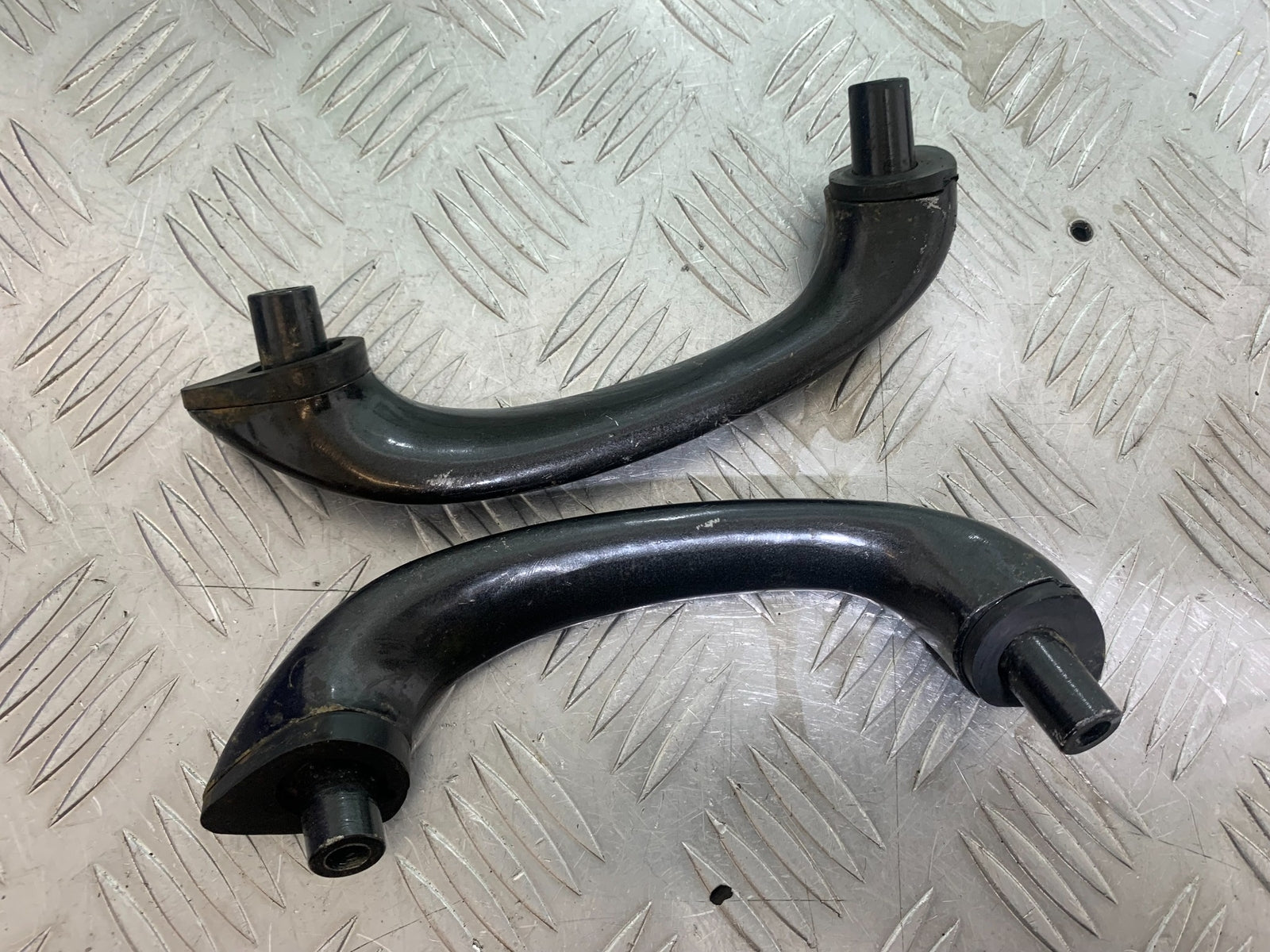SUZUKI GSF1200  GSF 1200 BANDIT GRAB RAILS  YEAR 1997-2000 (CMB1149)