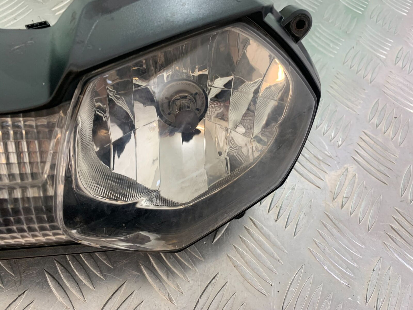 TRIUMPH TIGER 800 XC HEADLIGHT YEAR 2011-2014 (CMB1022)