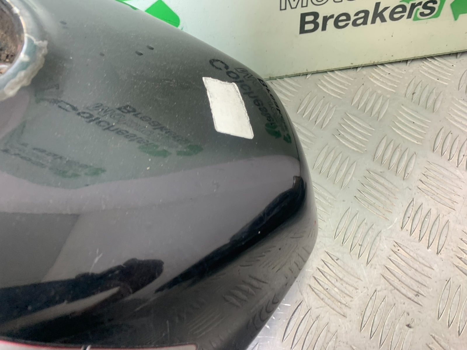 HONDA VFR750 VFR 750 F PETROL TANK   YEAR 1994-1997 (CMB1156)