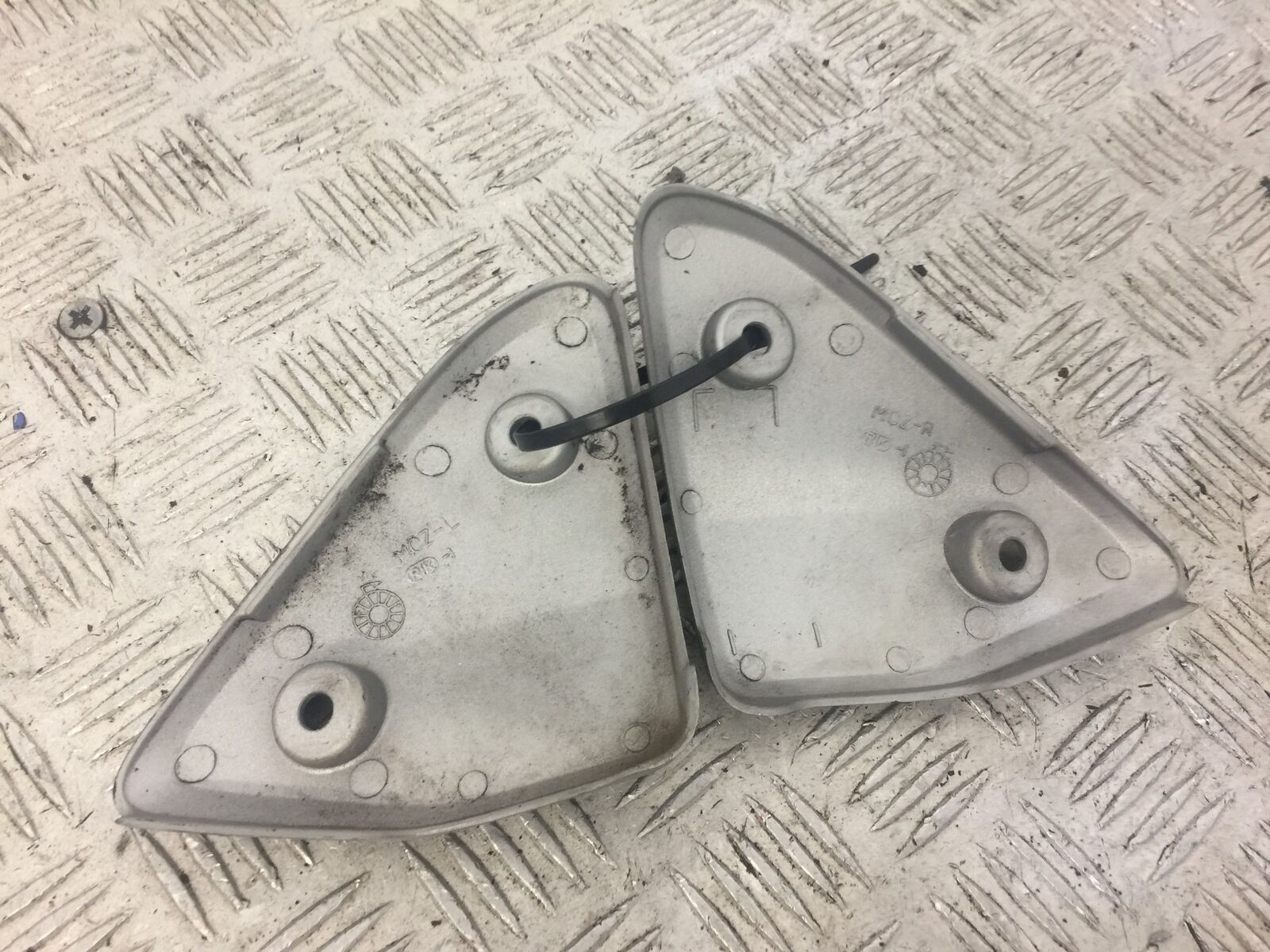 HONDA CB900 CB 900 HORNET AIR BOX COVERS  YEAR 2002-06 (STOCK 633)