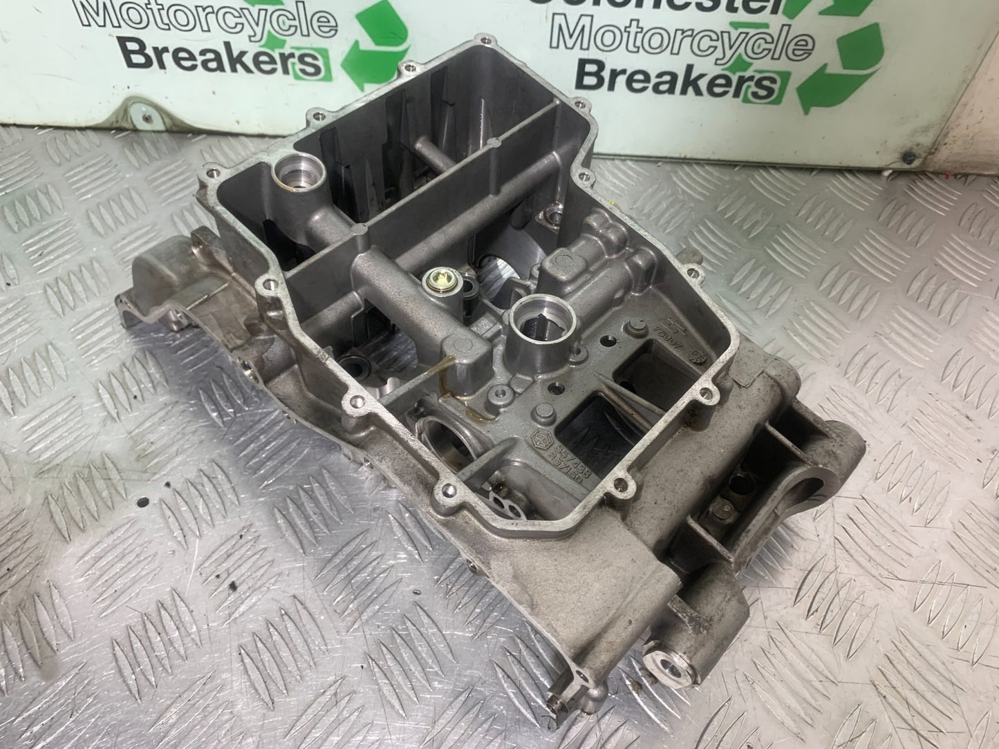 APRILIA RSV4 FACTORY ENGINE CRANK CASINGS  YEAR 2009-2012 (CMB1224)