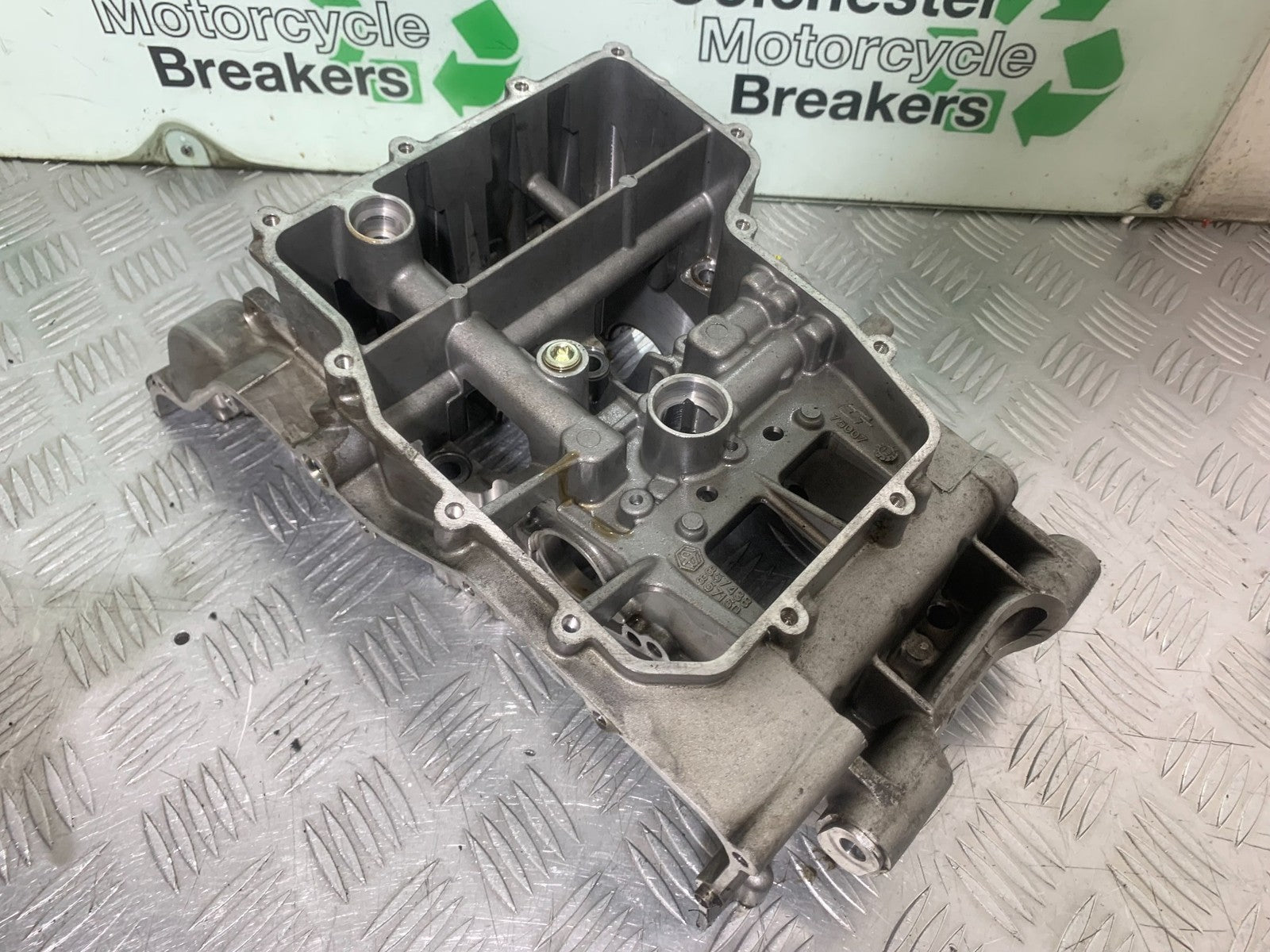 APRILIA RSV4 FACTORY ENGINE CRANK CASINGS  YEAR 2009-2012 (CMB1224)
