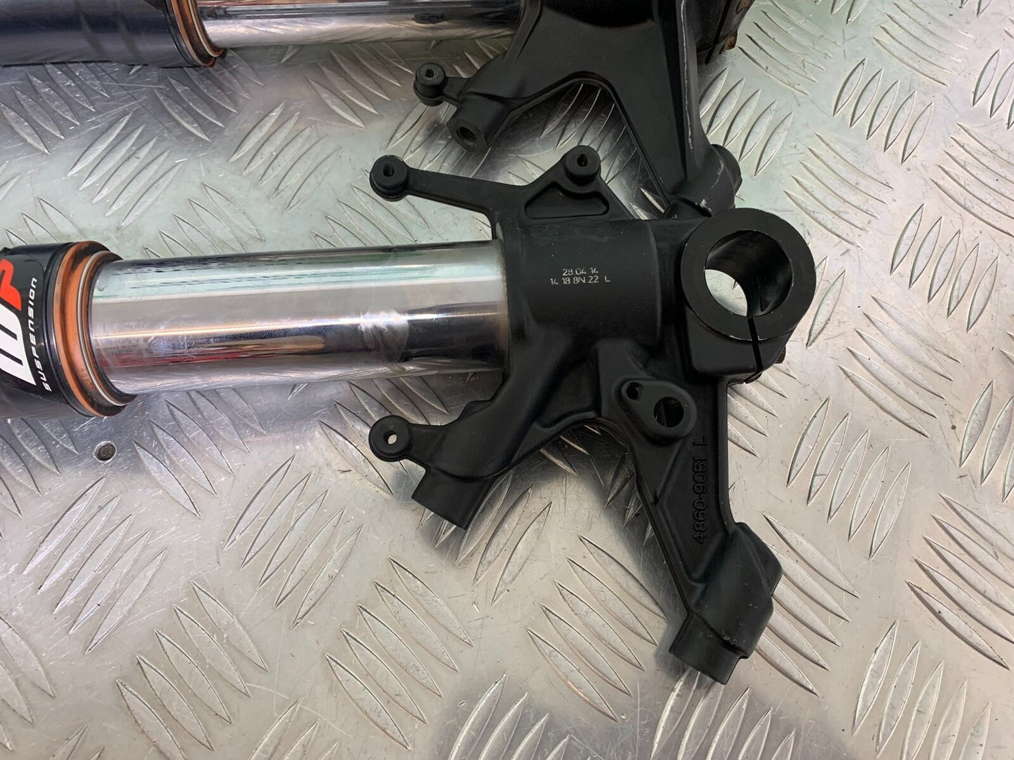 KTM 1290 SUPER DUKE FORKS YEAR 2014-2016 (CMB1006)