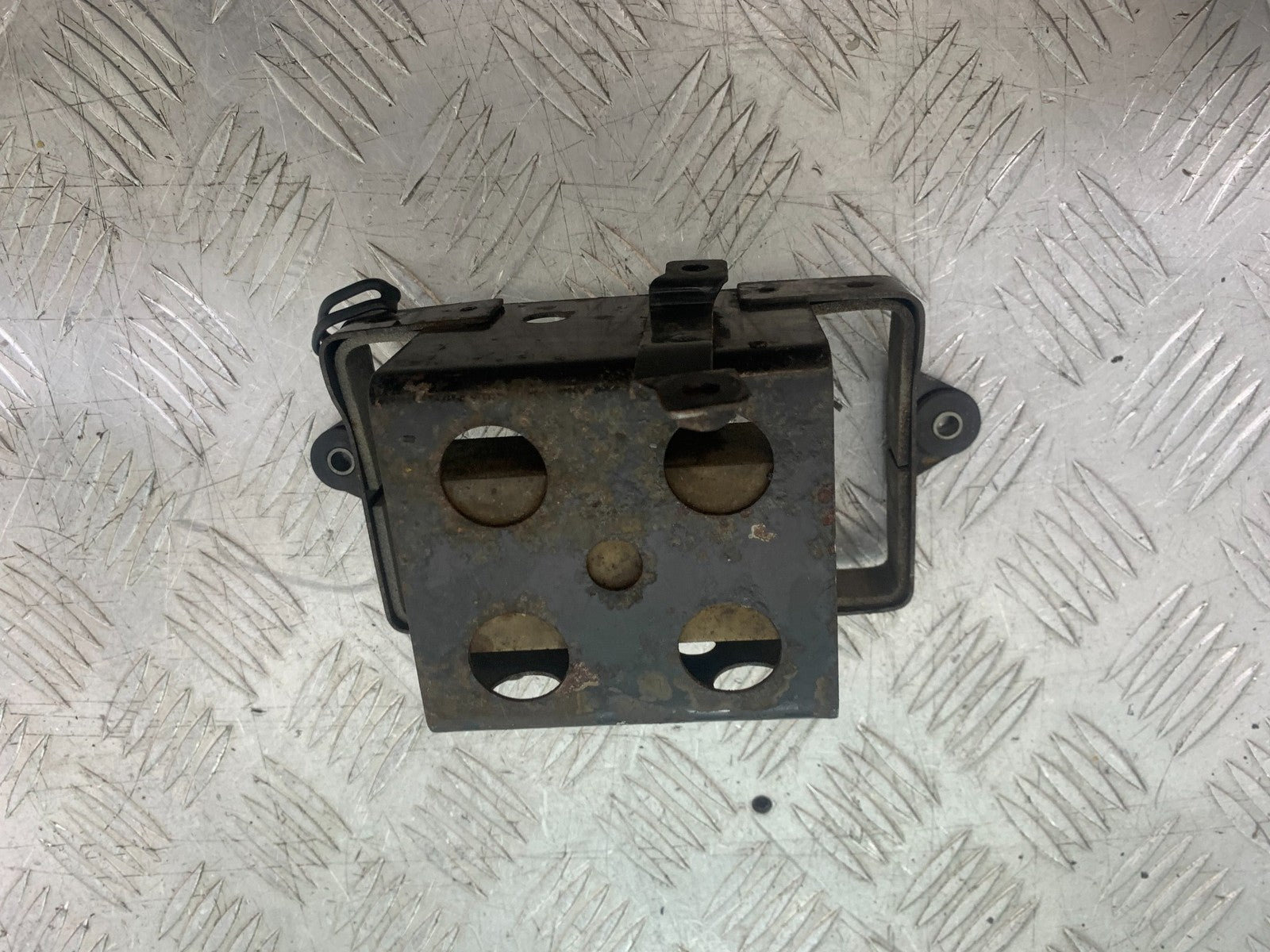 SUZUKI GSX750 INAZUMA BATTERY BOX YEAR 1998-2003 (CMB1308)
