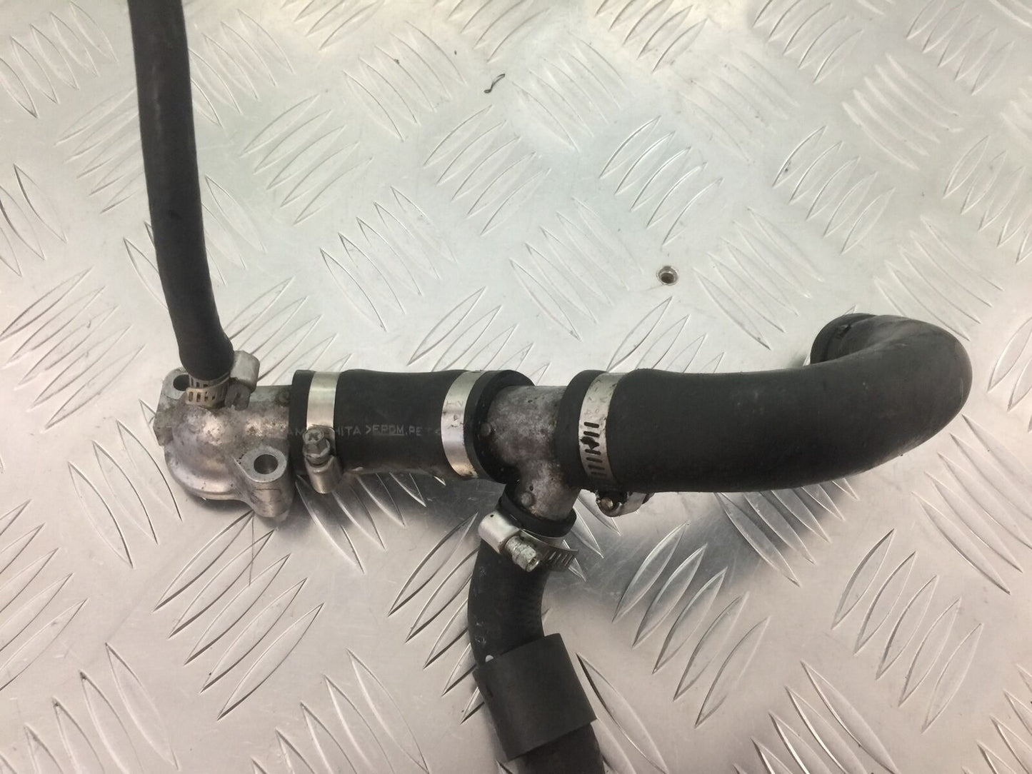 HONDA CBR600 RR COOLANT PIPE YEAR 2005-2006 (STOCK 933)