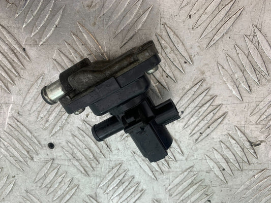 APRILIA 650 PAGASO STRADA AIR VALVE  YEAR 2005-2010 (CMB1260)