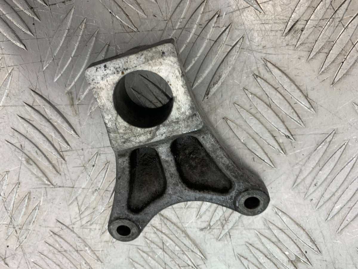 SUZUKI GSXR600 GSXR 600 SRAD REAR CALIPER BRACKET YEAR 1997-2000 (CMB1276)