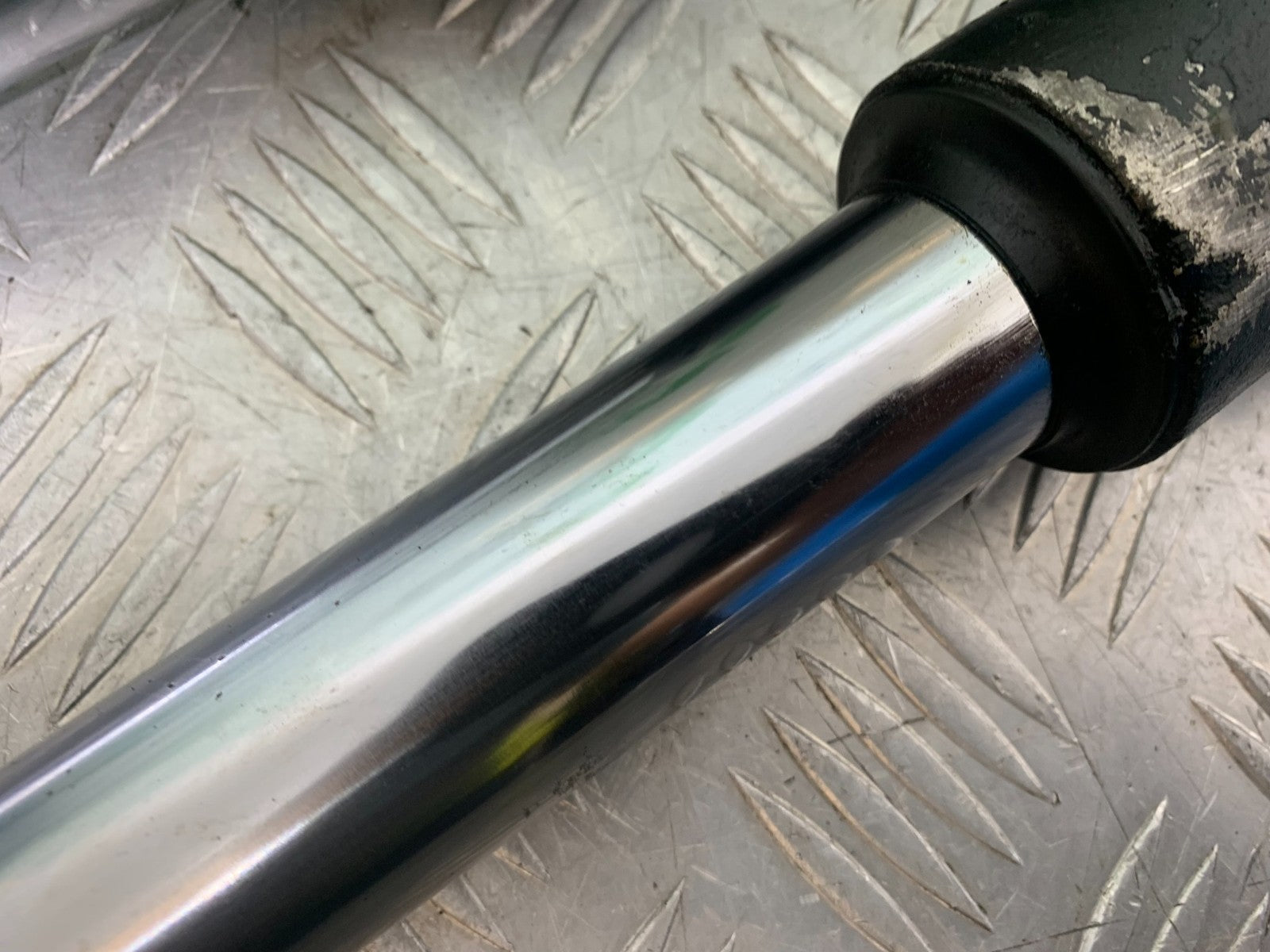 HONDA VF500 VF 500 FORKS  YEAR 1985-1987