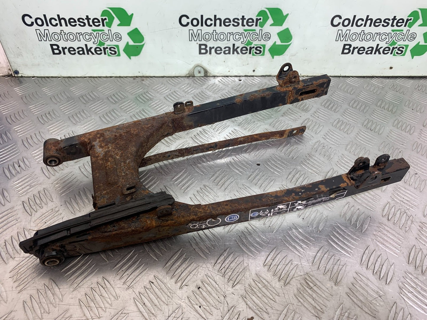 HONDA CBF125 CBF 125 SWINGARM  YEAR 2009-14 (CMB1182)