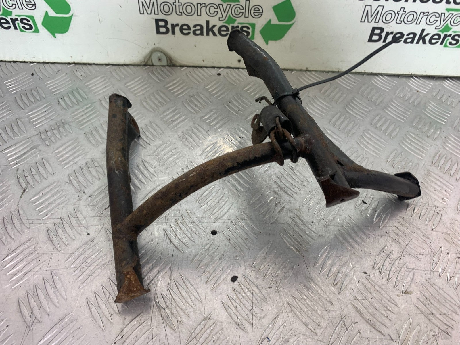 HONDA VFR800 PRE V-TEC CENTER STAND  YEAR 1998-2001 (CMB1233)