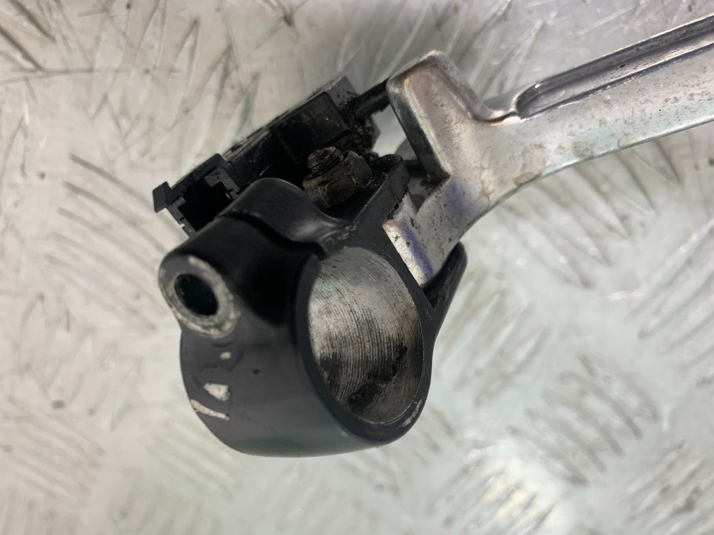 YAMAHA FZS1000 FAZER CLUTCH LEVER AND BRACKET  YEAR 2001-05 (CMB1275)