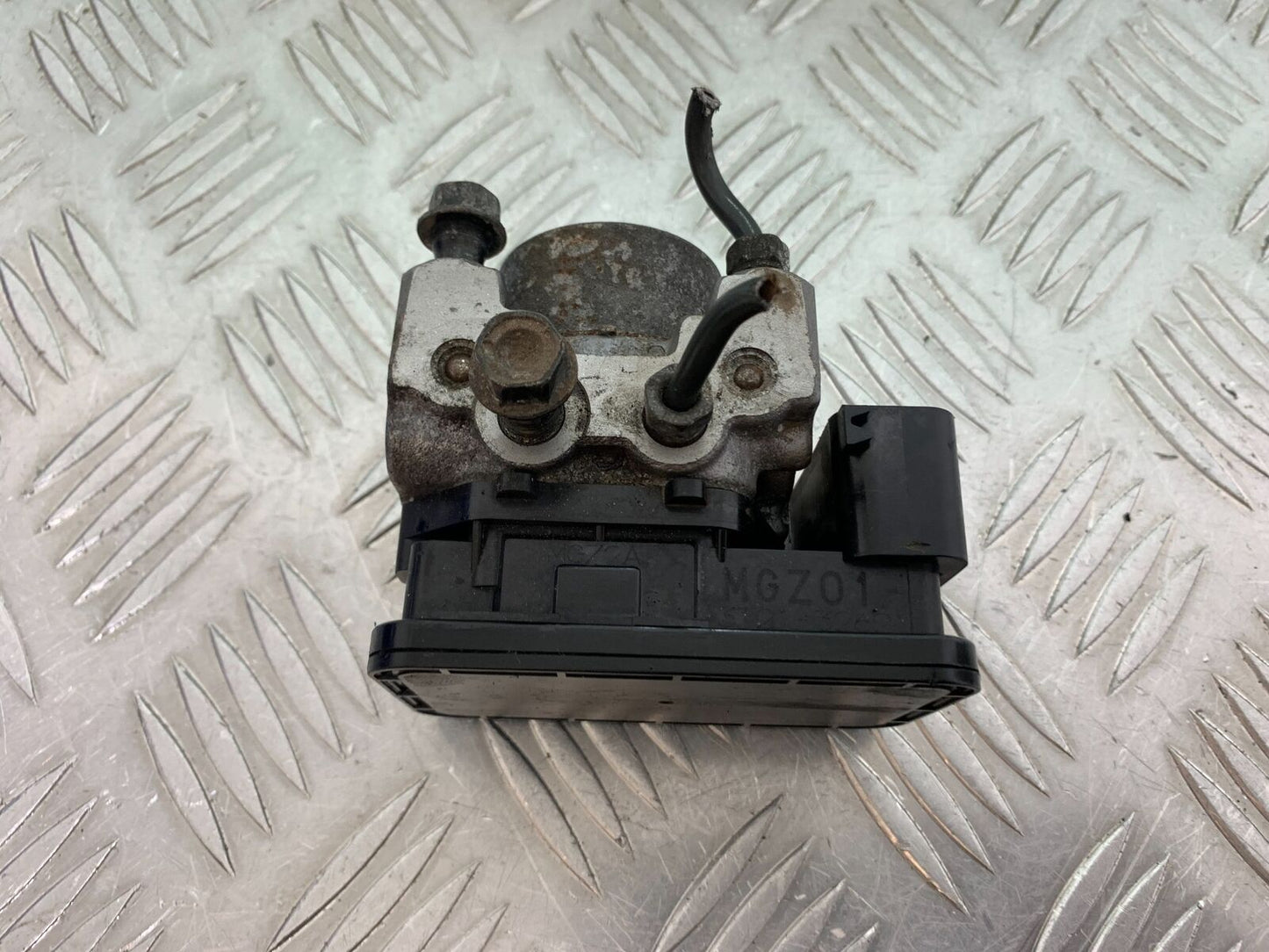 HONDA CBR500R CBR 500 R ABS PUMP  YEAR 2012-16 (CMB1048)