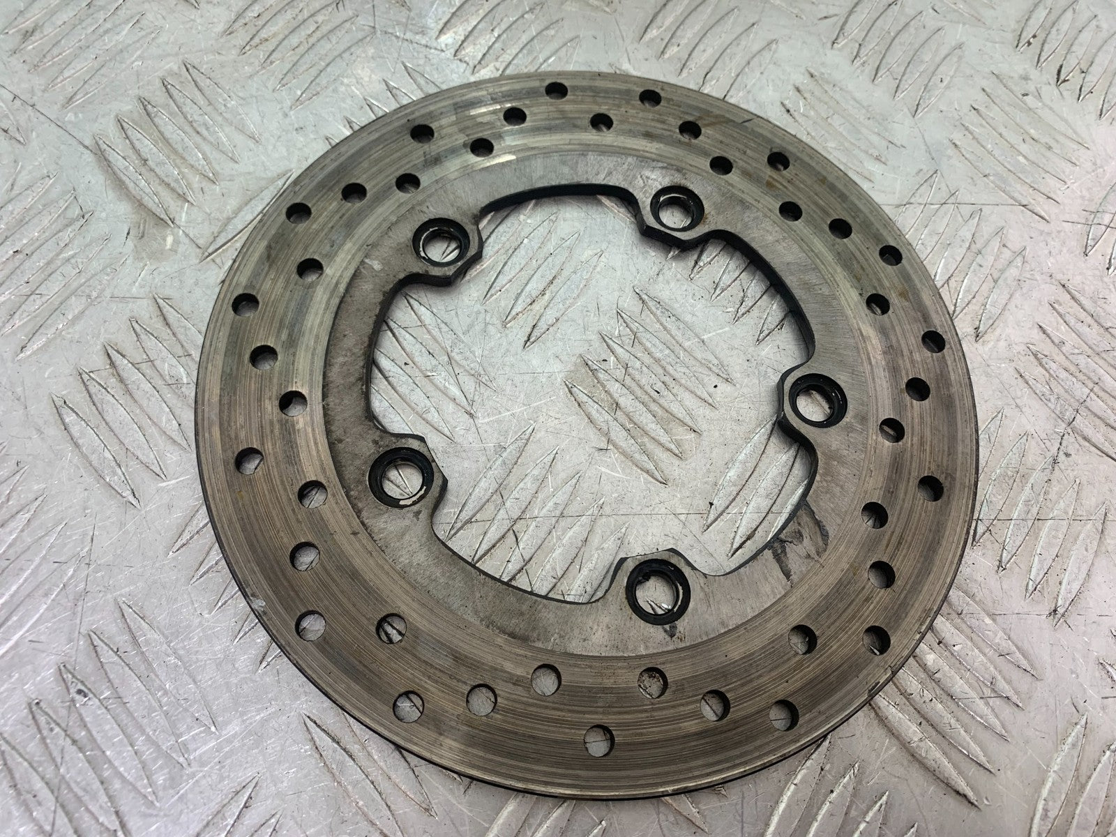 YAMAHA YZF R1 14 B BIG BANG REAR BRAKE DISC    2009-14 (CMB1175)