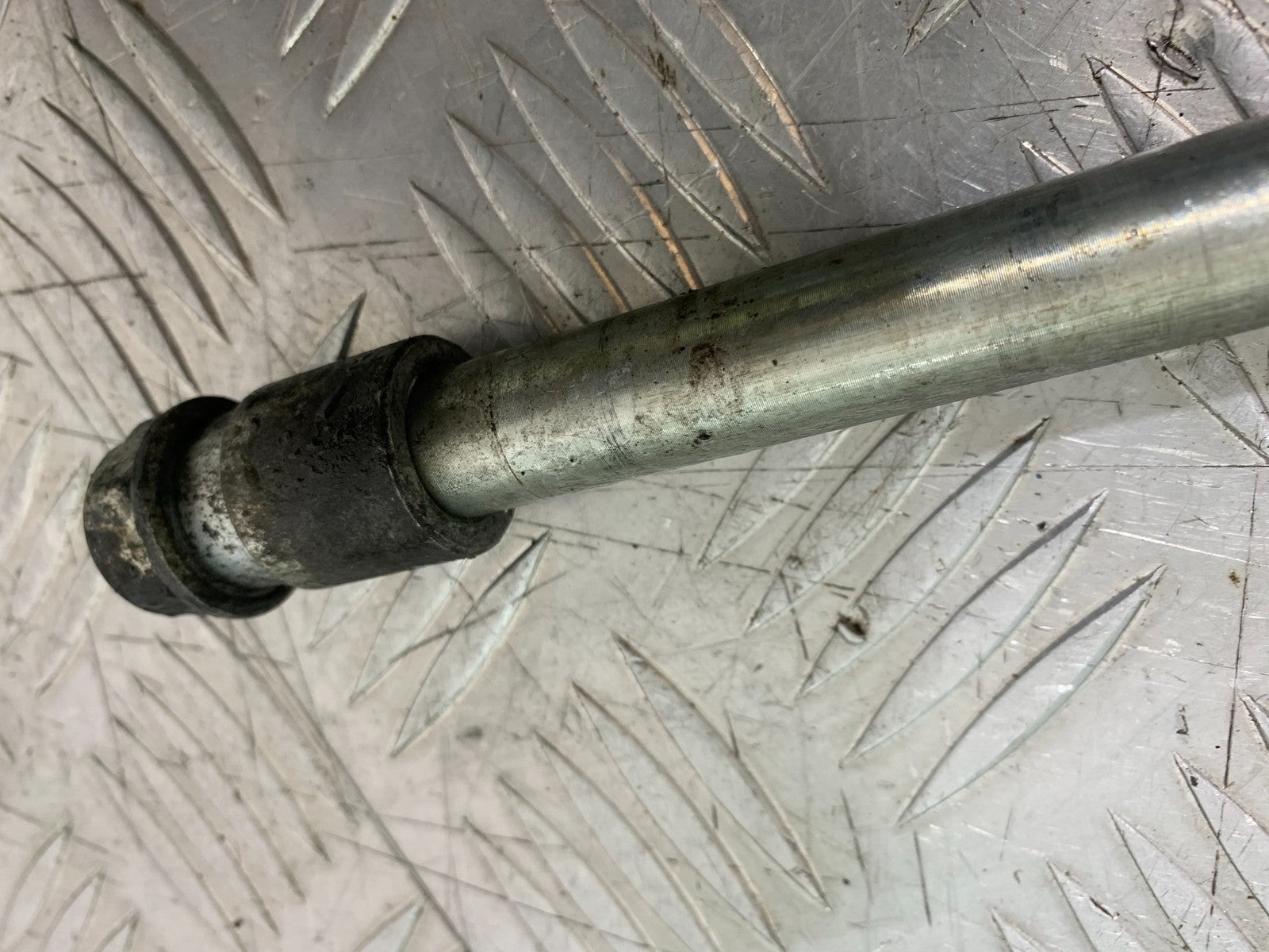ROYAL ENFIELD HIMALAYAN 411 FRONT WHEEL SPINDLE  YEAR 2018-2023 (CMB1279)