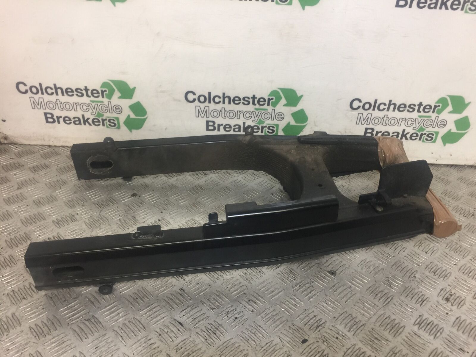 SUZUKI DL 650 V-STROM SWINGARM YEAR 2017 (STOCK 638)